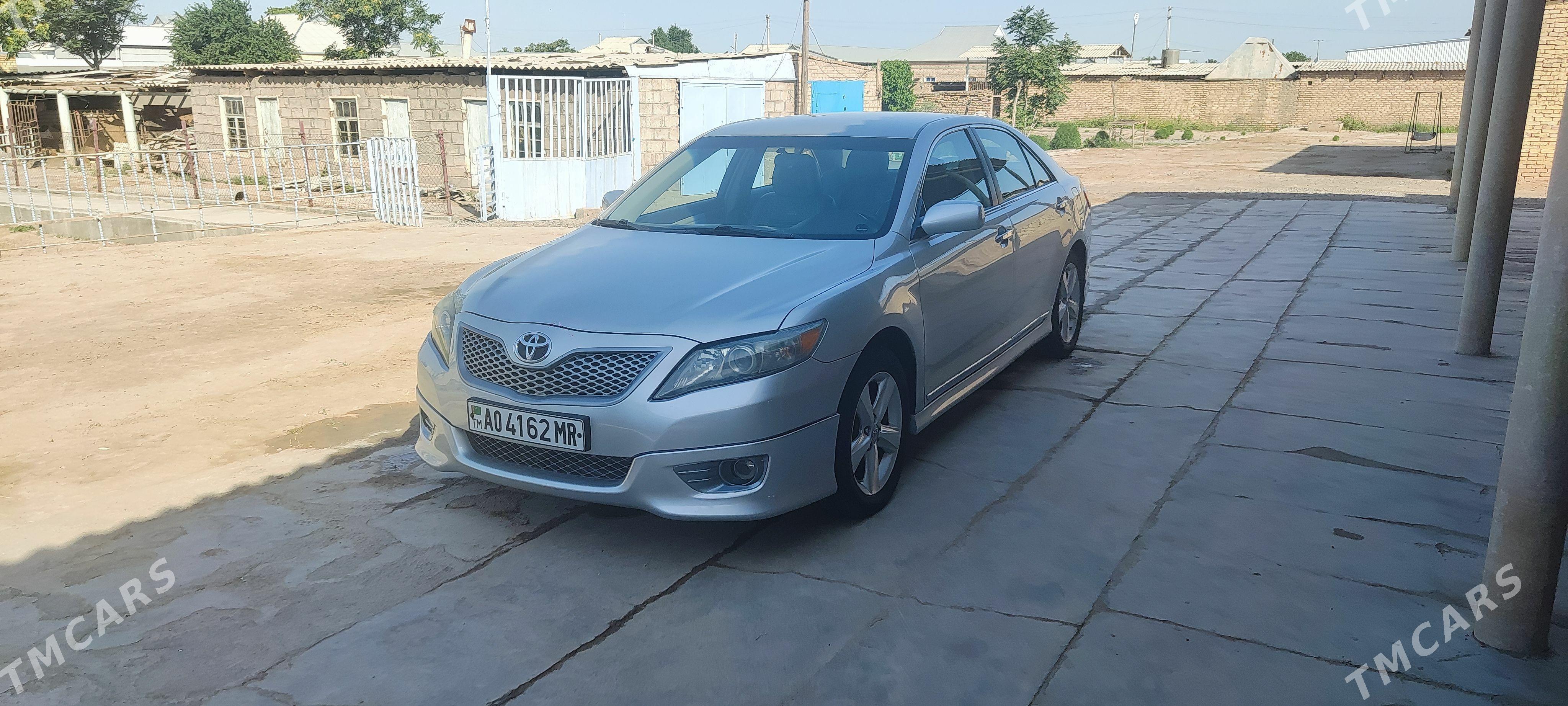 Toyota Camry 2011 - 240 000 TMT - Байрамали - img 1