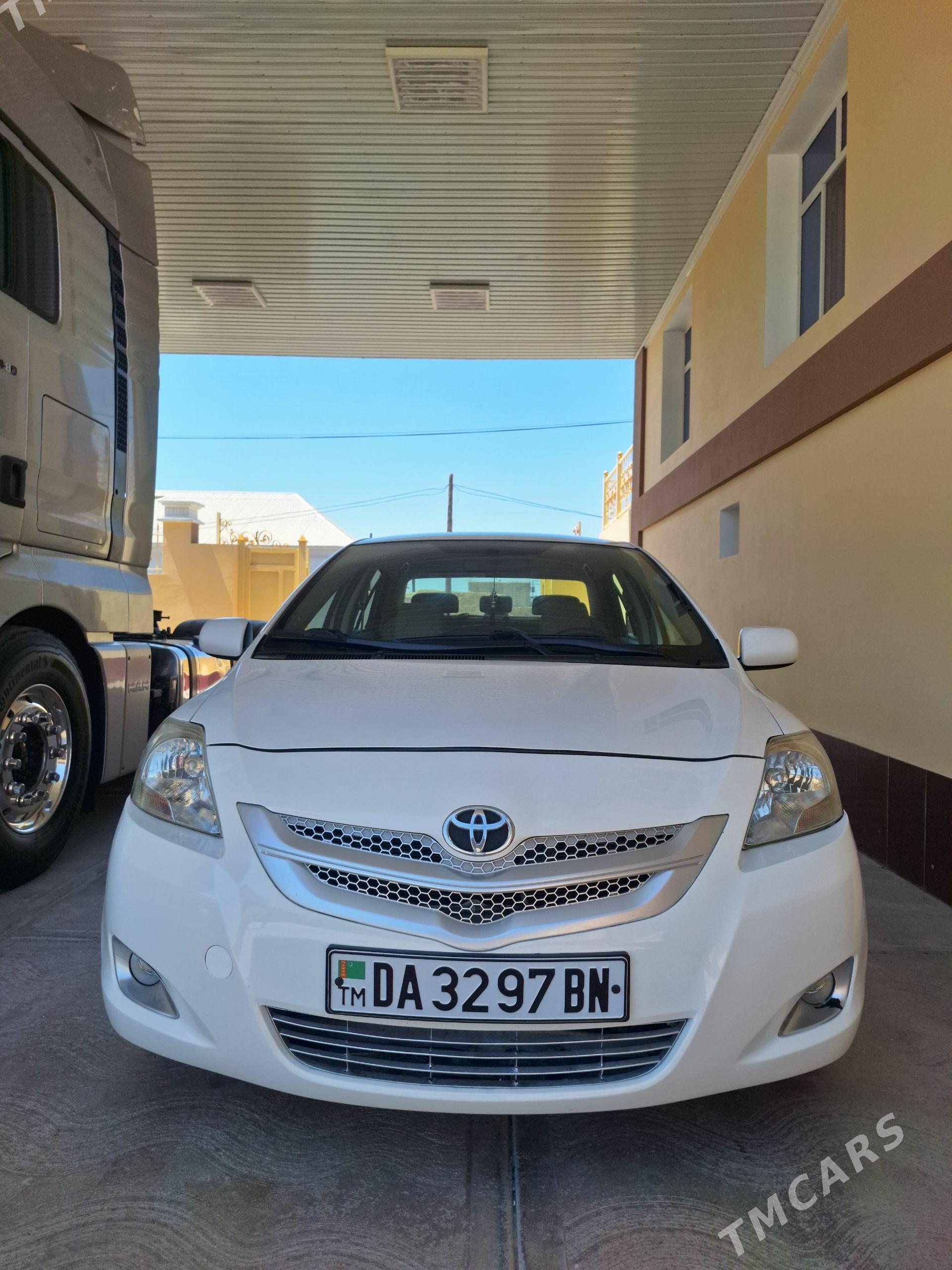 Toyota Yaris 2008 - 137 000 TMT - Balkanabat - img 1