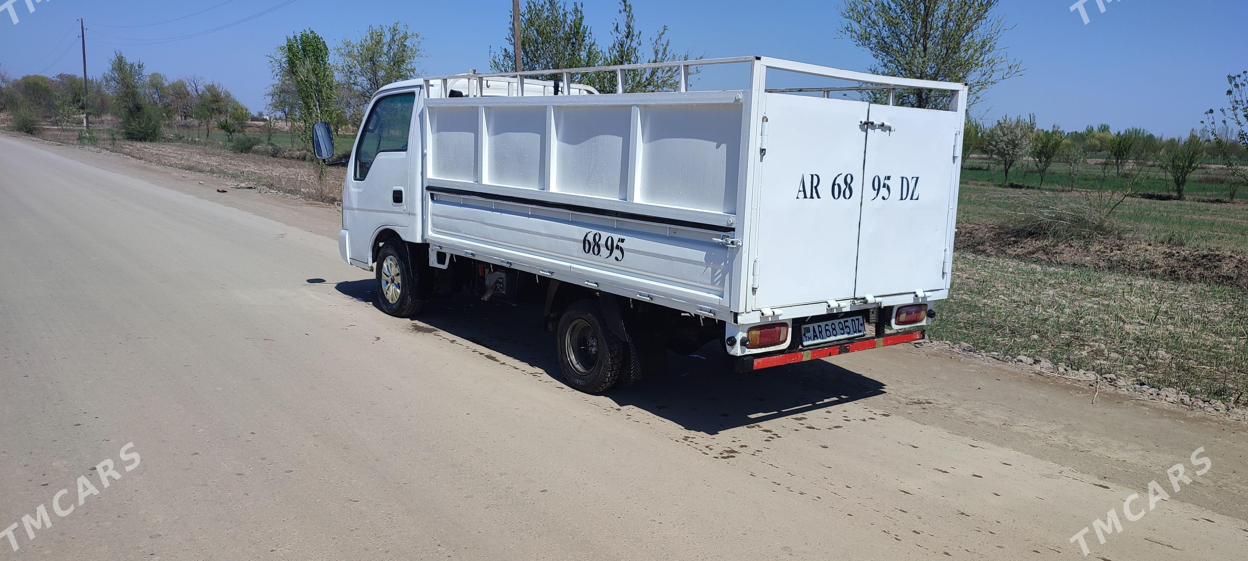 Kia Bongo 2001 - 100 000 TMT - Гурбансолтан Едже - img 1