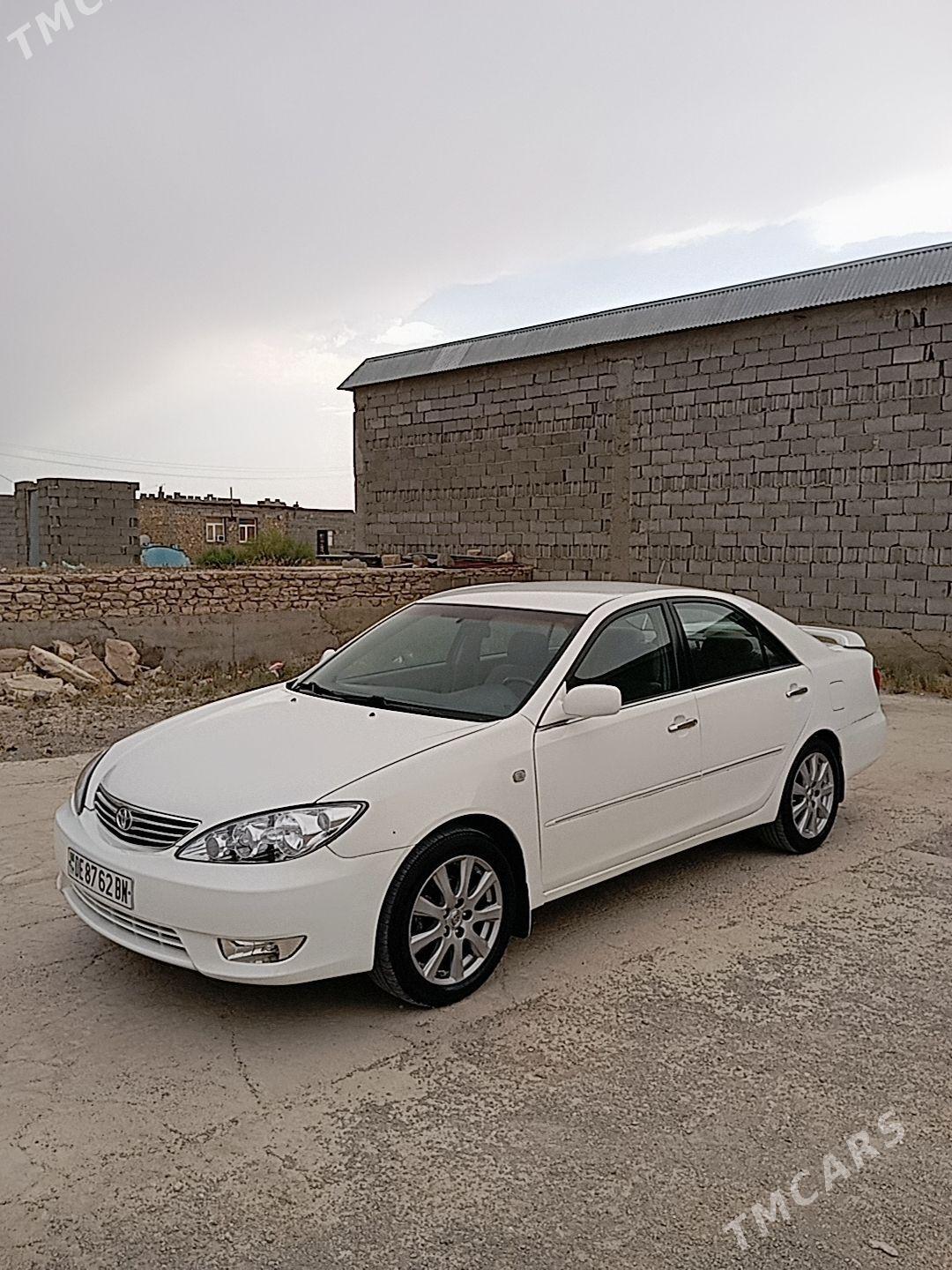 Toyota Camry 2004 - 180 000 TMT - Gyzylarbat - img 1