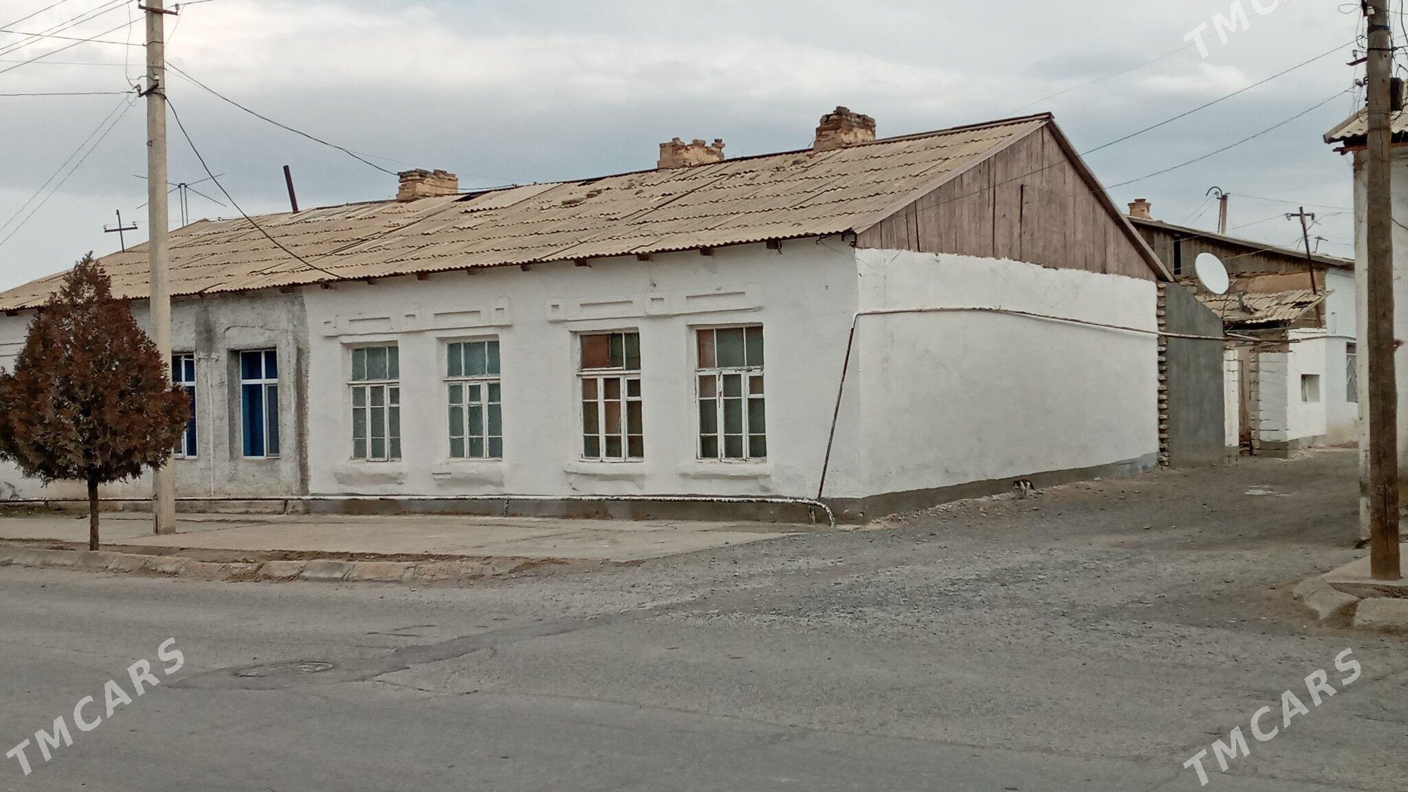 kreyine jay - Gyzylarbat - img 1