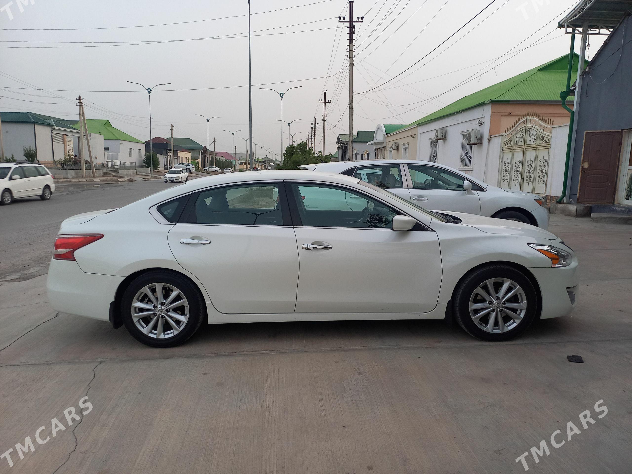 Nissan Altima 2013 - 165 000 TMT - 30 mkr - img 1