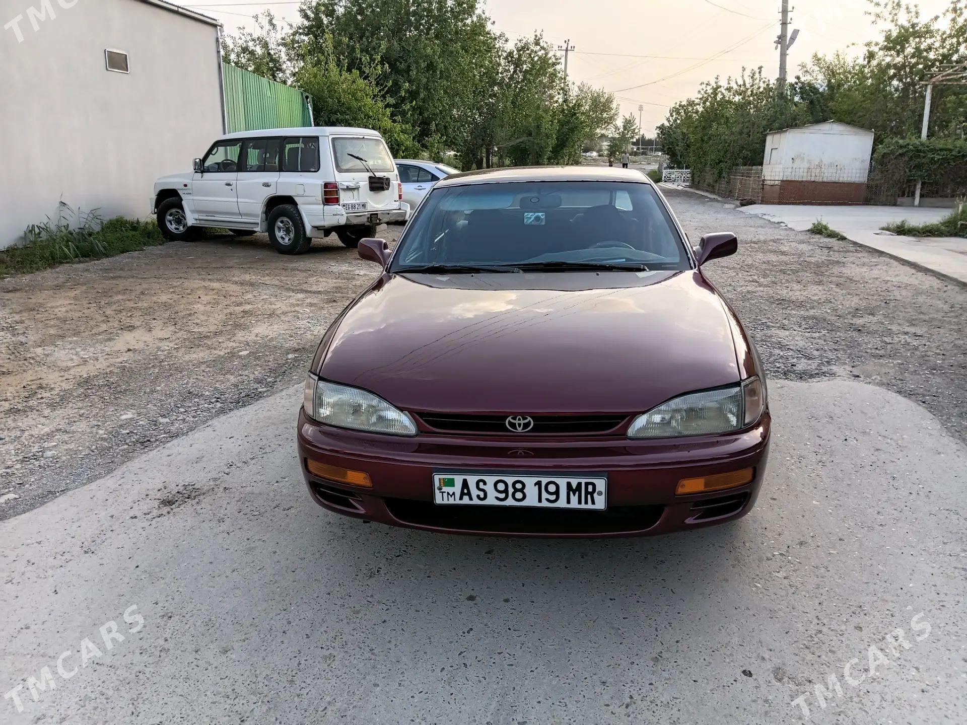Toyota Camry 1994 - 130 000 TMT - Мары - img 1