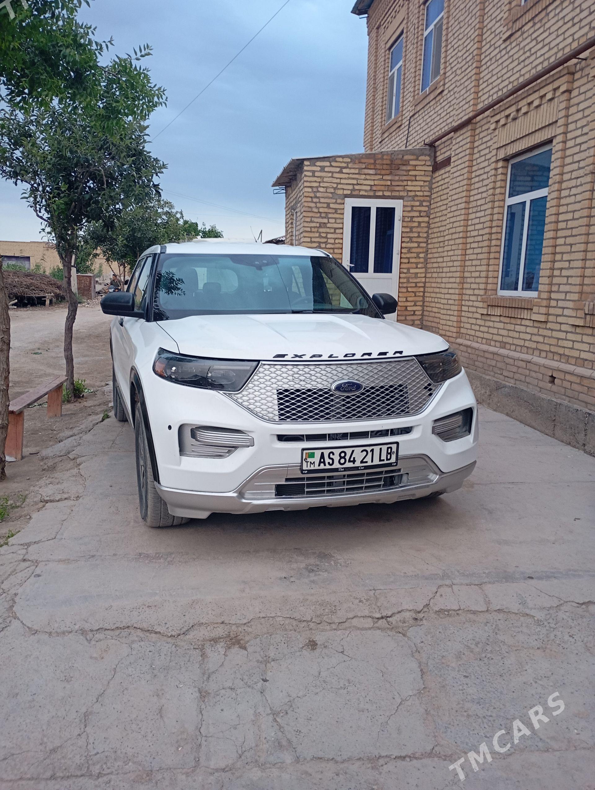 Ford Explorer 2021 - 330 000 TMT - Дянев - img 1