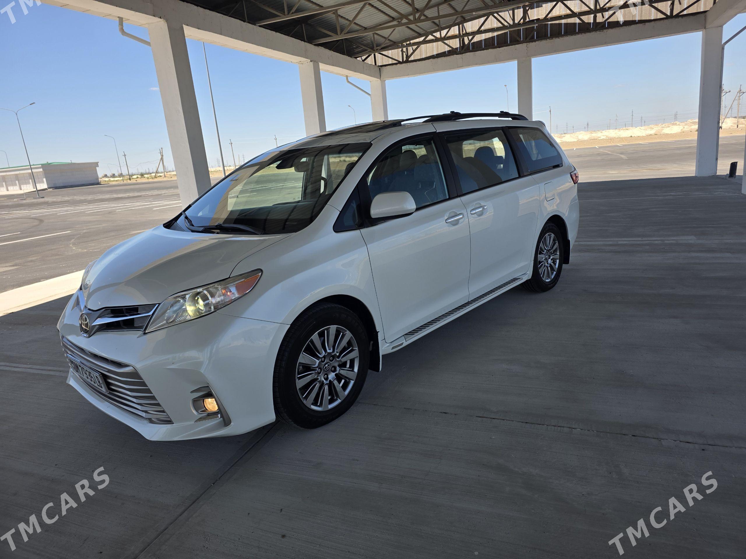 Toyota Sienna 2020 - 470 000 TMT - Ашхабад - img 1