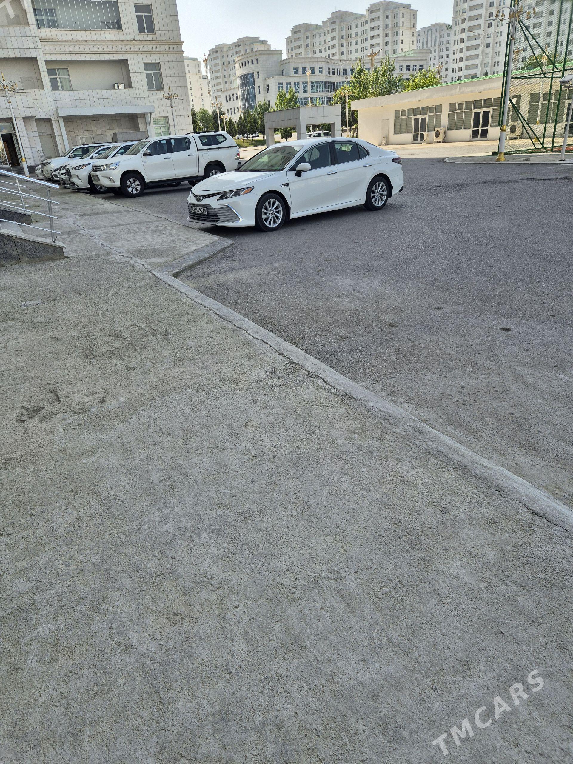 Toyota Camry 2022 - 340 000 TMT - Gökdepe - img 1