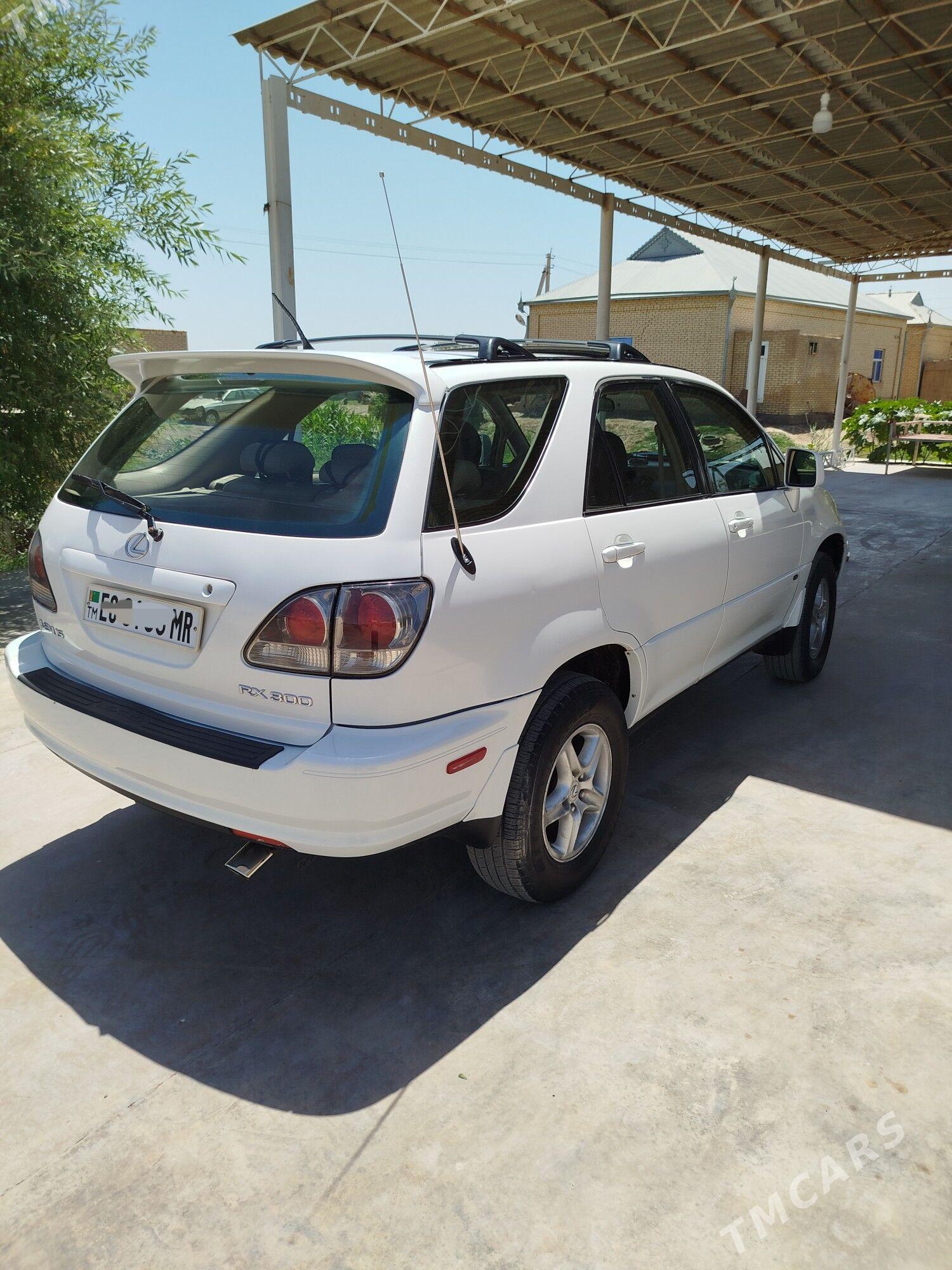 Lexus RX 300 2001 - 220 000 TMT - Мары - img 1