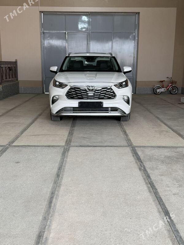 Toyota Highlander 2020 - 520 000 TMT - Мары - img 1