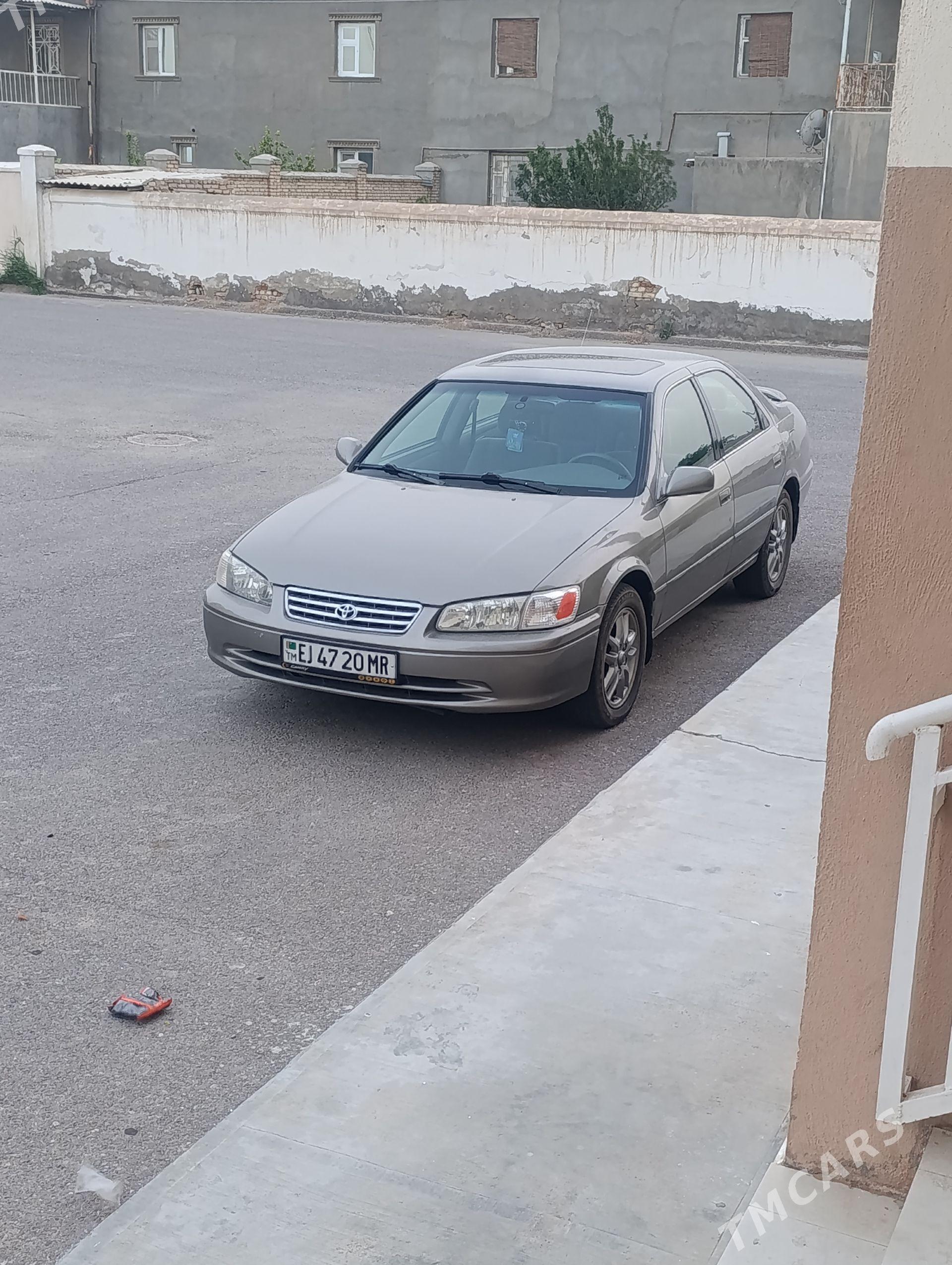 Toyota Camry 2000 - 185 000 TMT - Mary - img 1