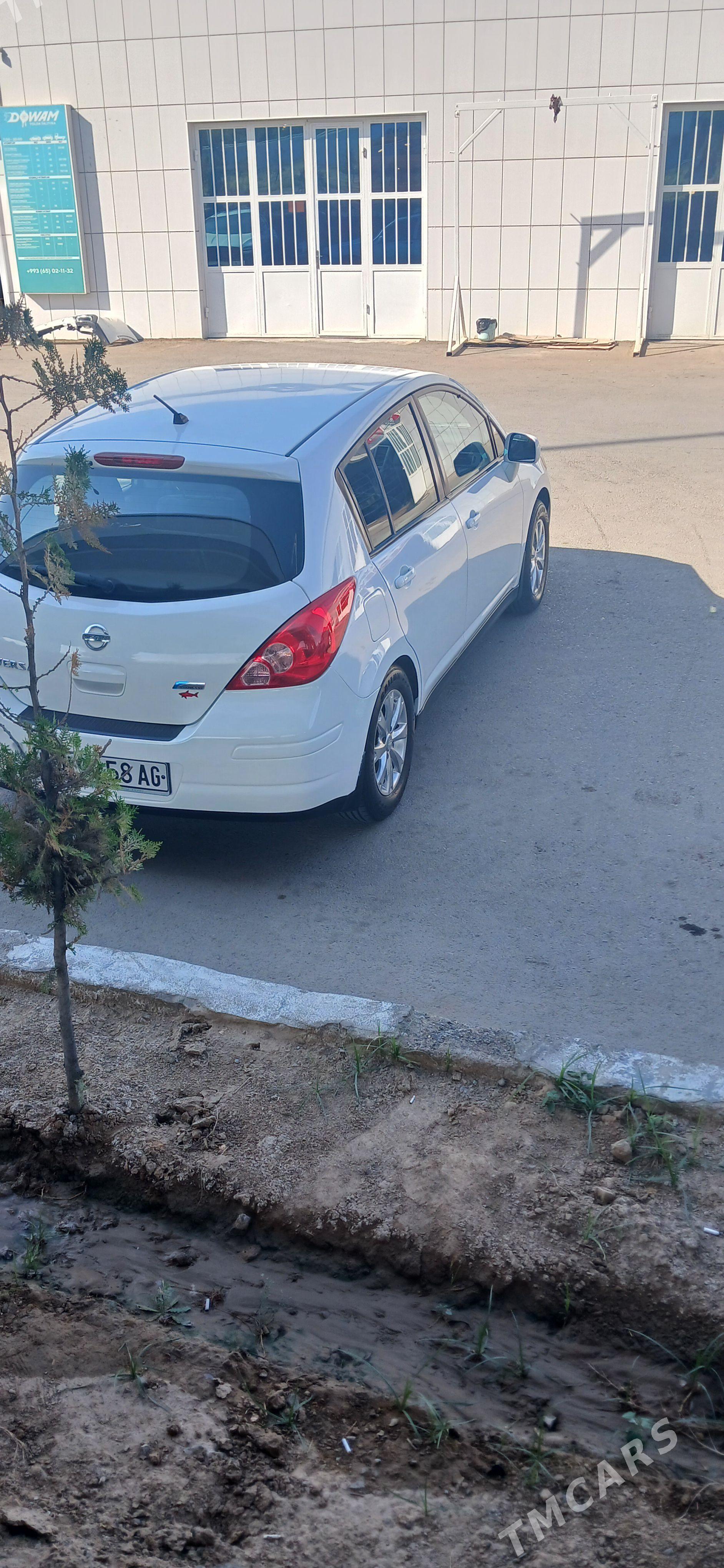 Nissan Versa 2011 - 145 000 TMT - Ашхабад - img 1