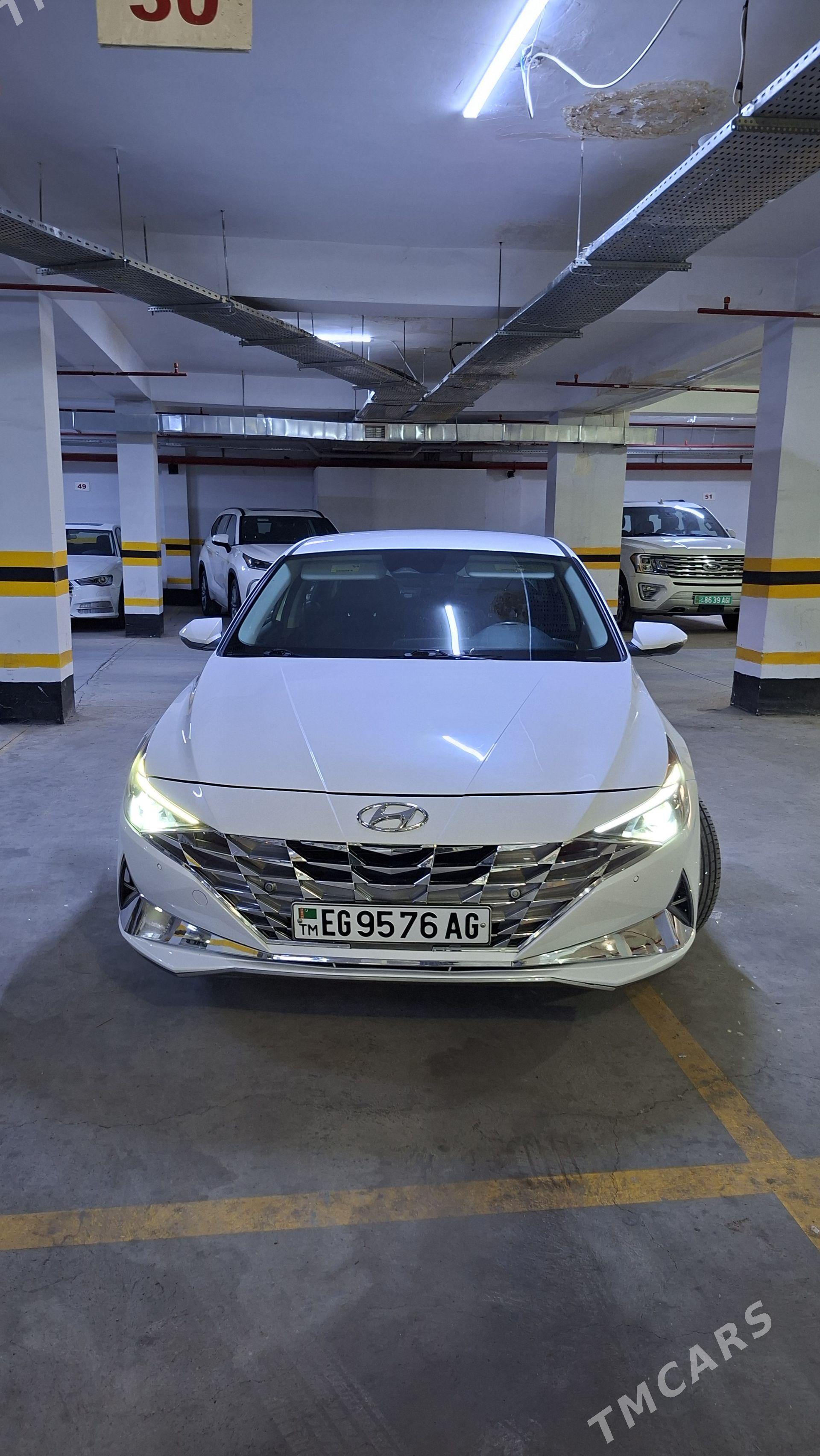 Hyundai Elantra 2021 - 250 000 TMT - Podwoýski köç. (Bitarap Türkmenistan şaýoly) - img 1