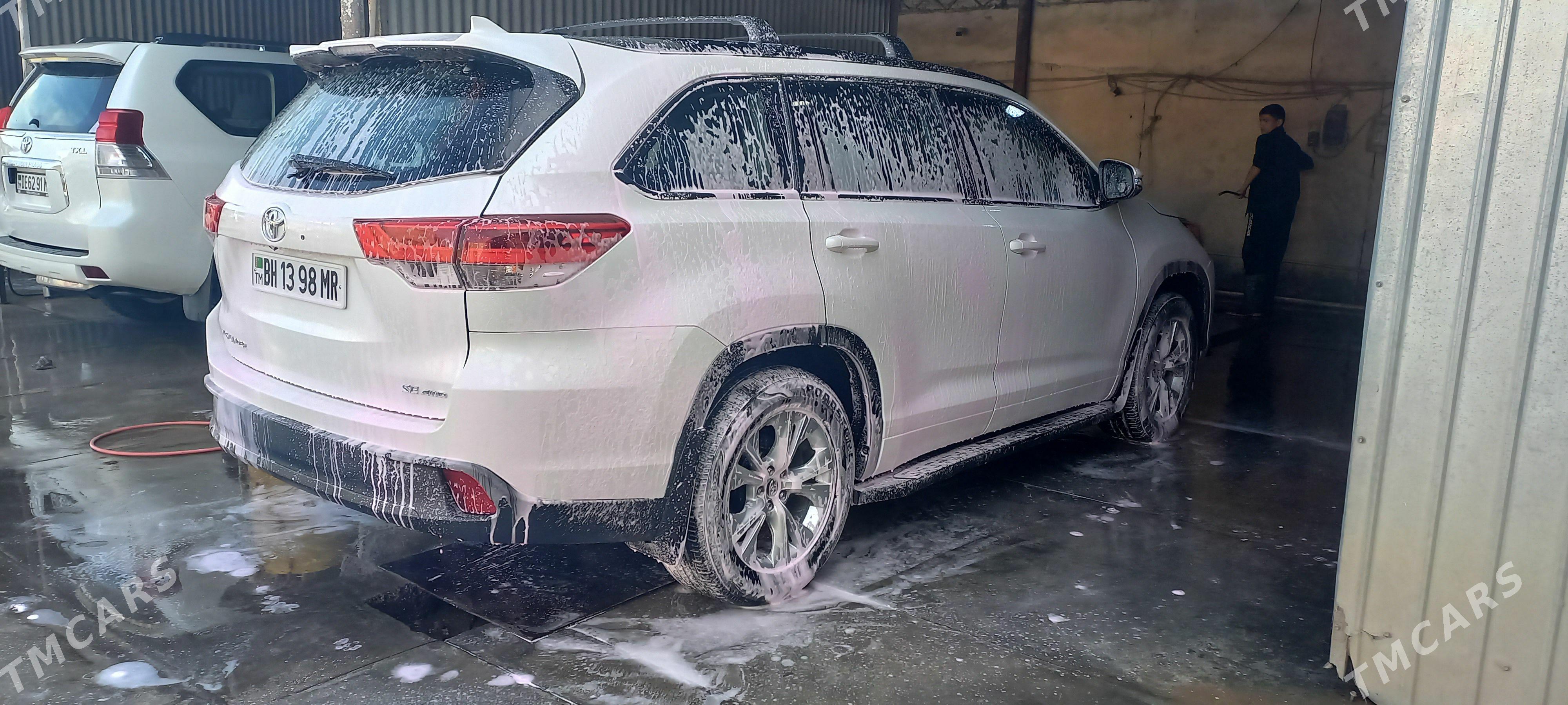 Toyota Highlander 2017 - 485 000 TMT - Мары - img 1
