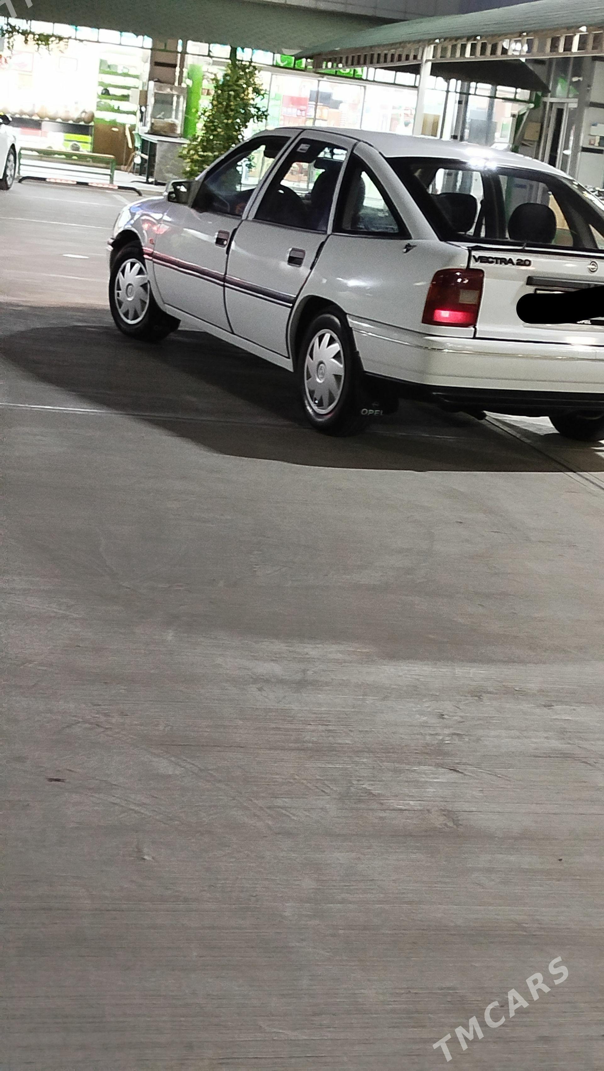 Opel Vectra 1994 - 45 000 TMT - Бузмеин - img 1