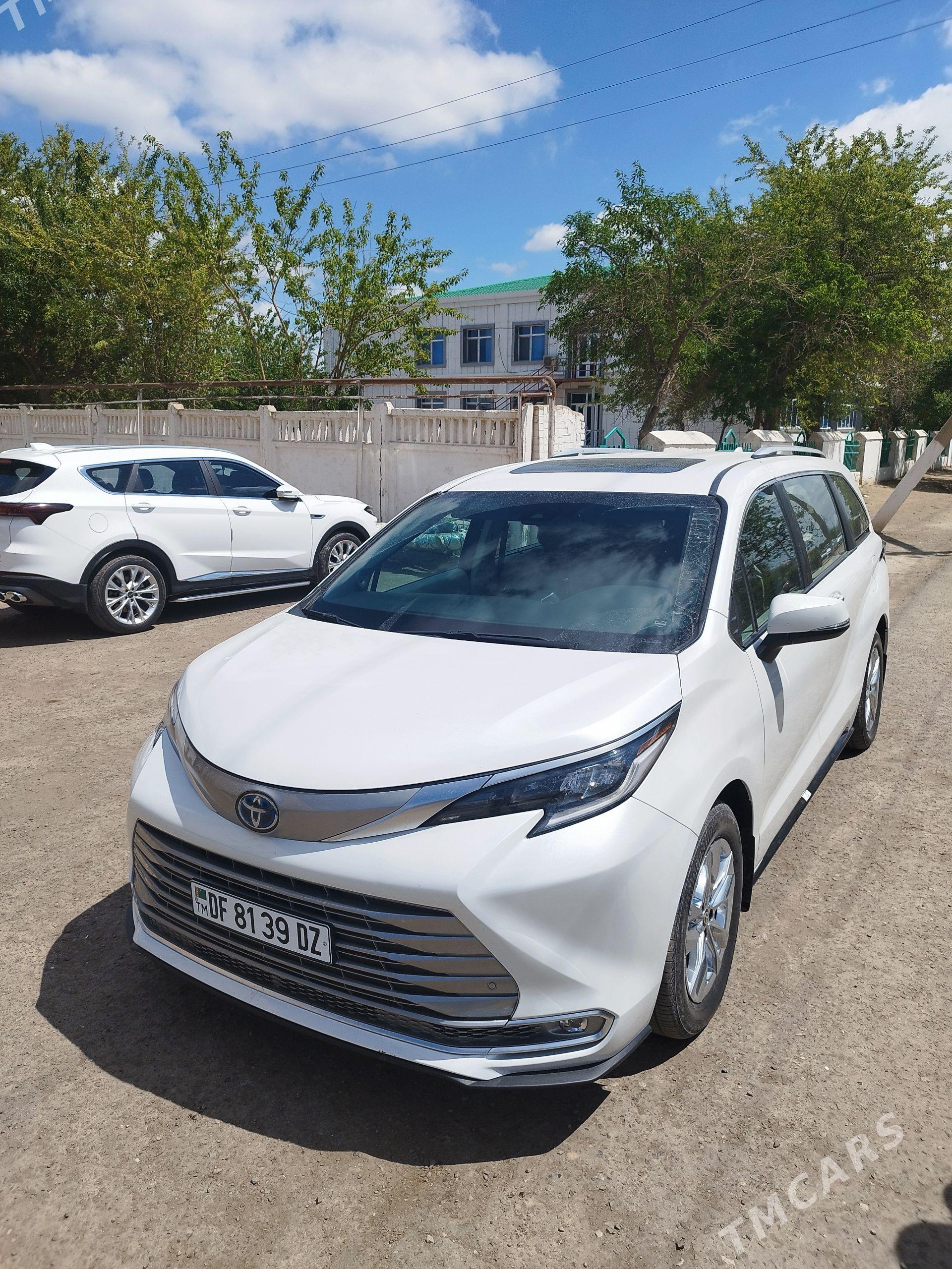 Toyota Sienna 2024 - 560 000 TMT - Daşoguz - img 1