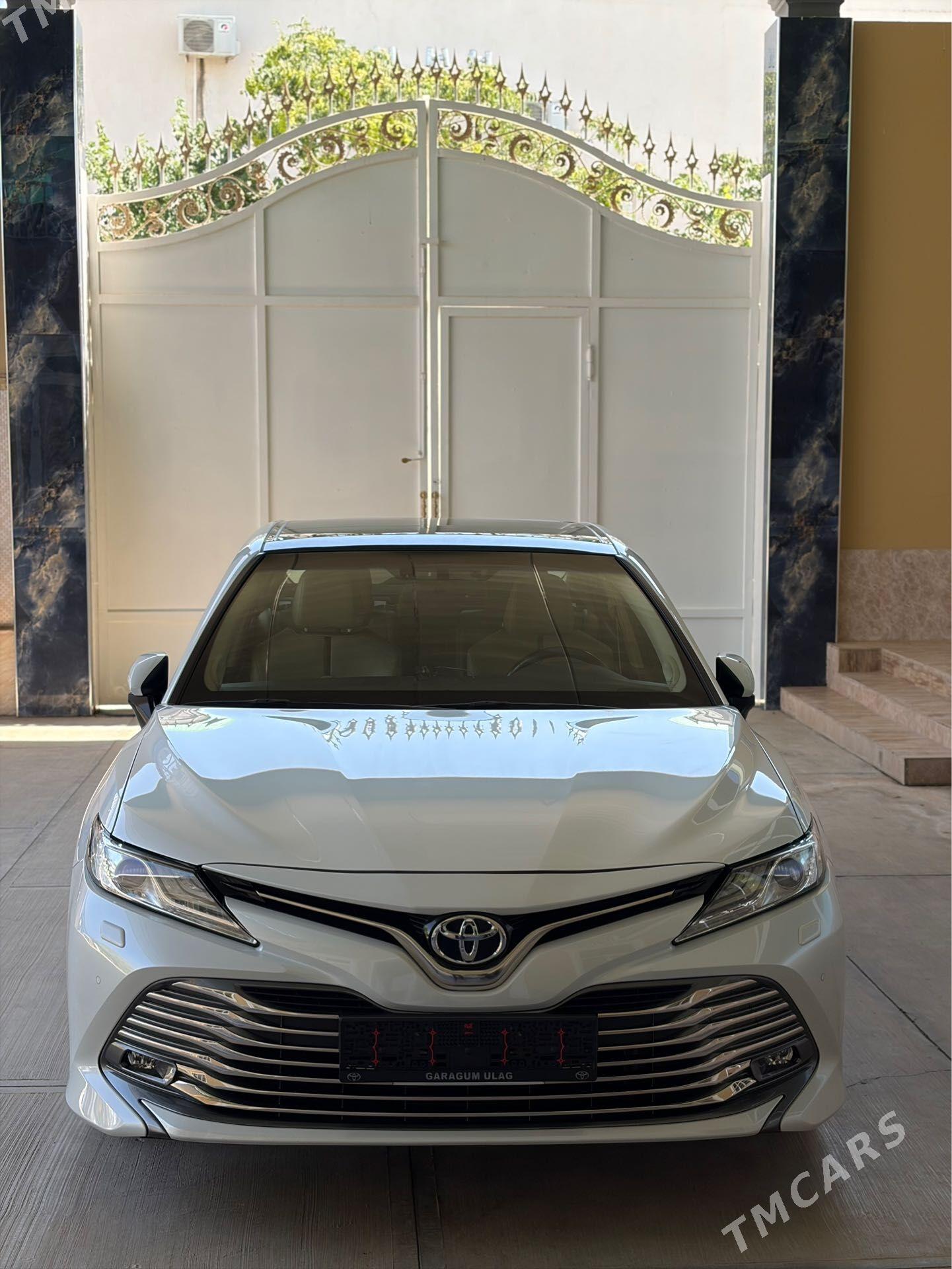 Toyota Camry 2019 - 585 000 TMT - Ашхабад - img 1