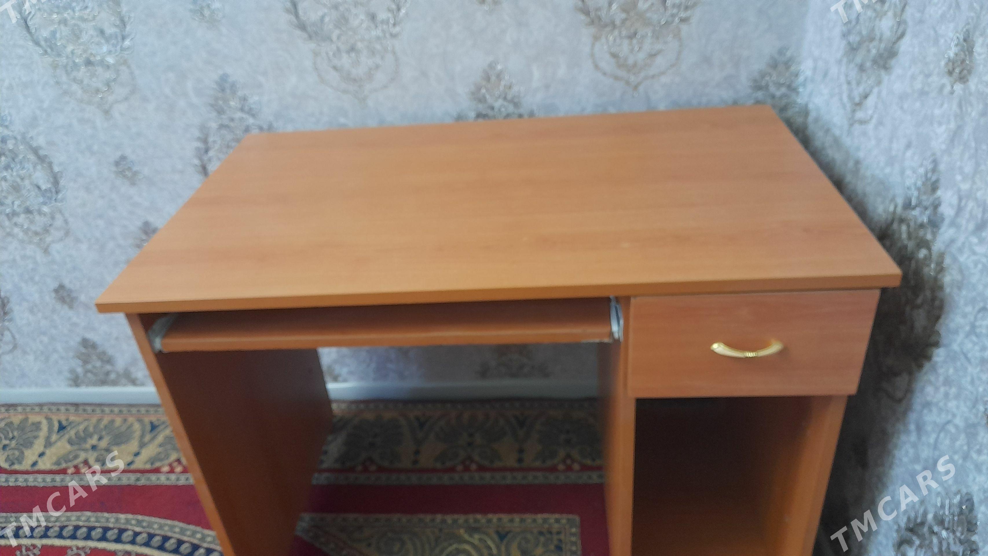 kampýuter stol - Büzmeýin GRES - img 1