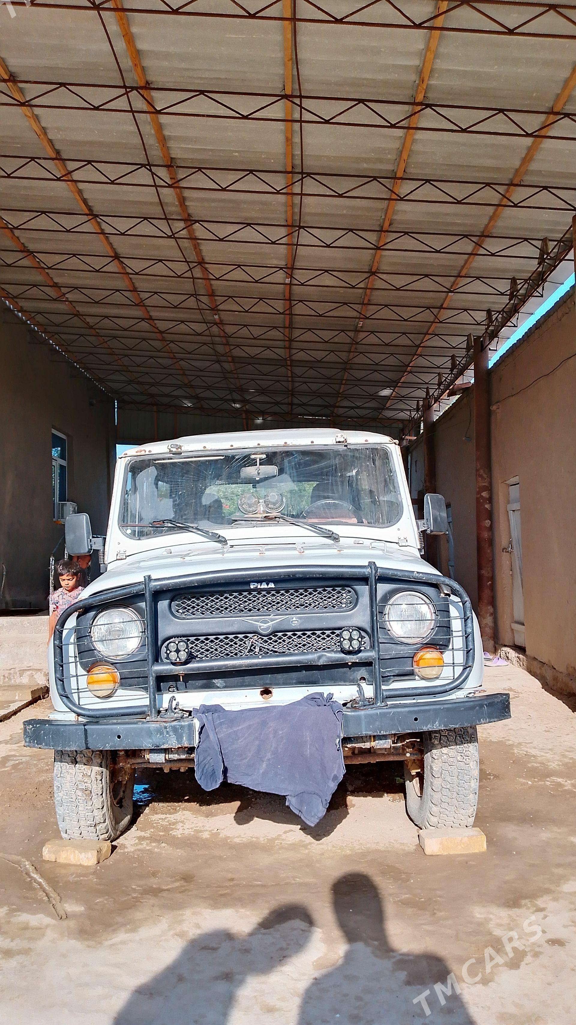 UAZ 469 2002 - 70 000 TMT - Ёлётен - img 1