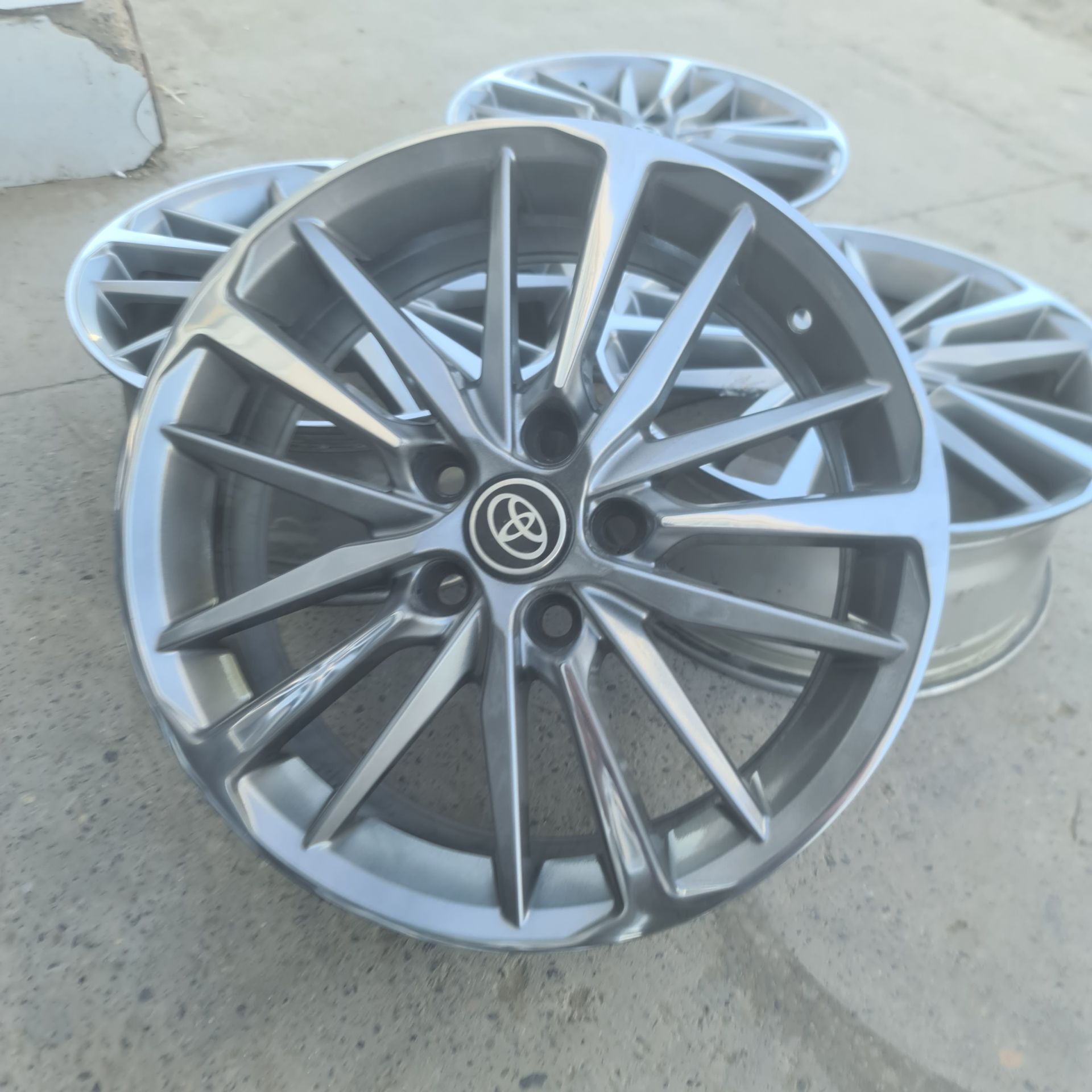Kemri Disga R17 5 000 TMT - Туркменабат - img 1