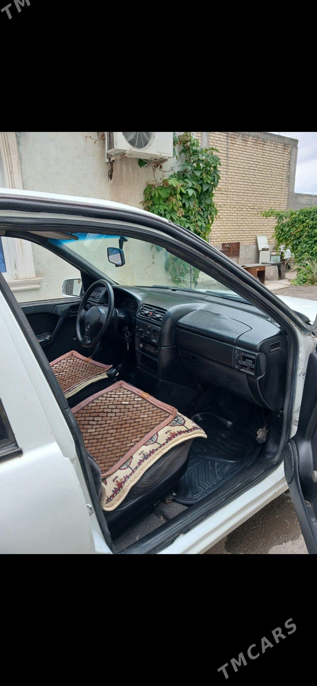 Opel Vectra 1992 - 31 000 TMT - Гёкдепе - img 1