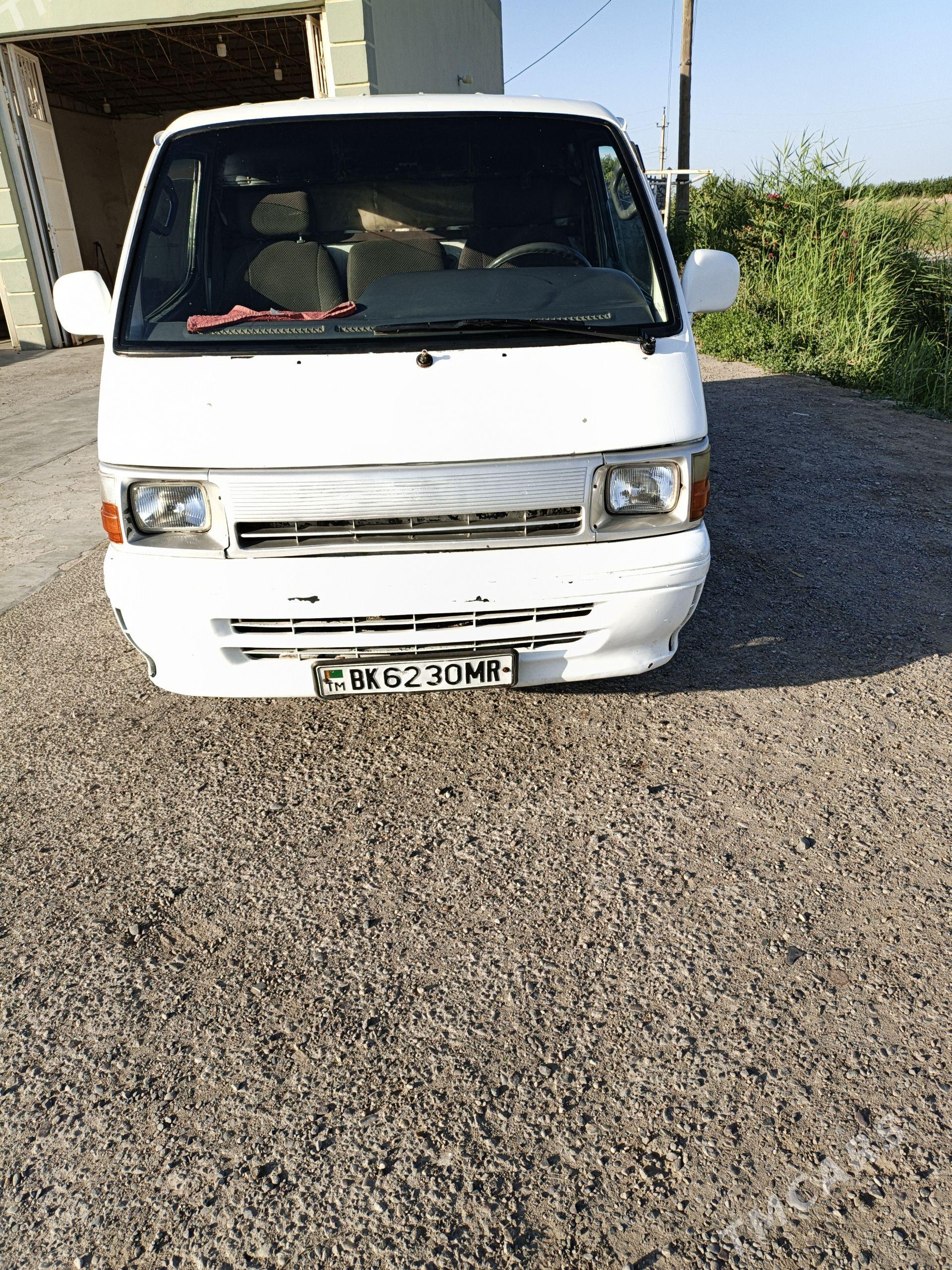Toyota Hiace 1997 - 70 000 TMT - Mary - img 1