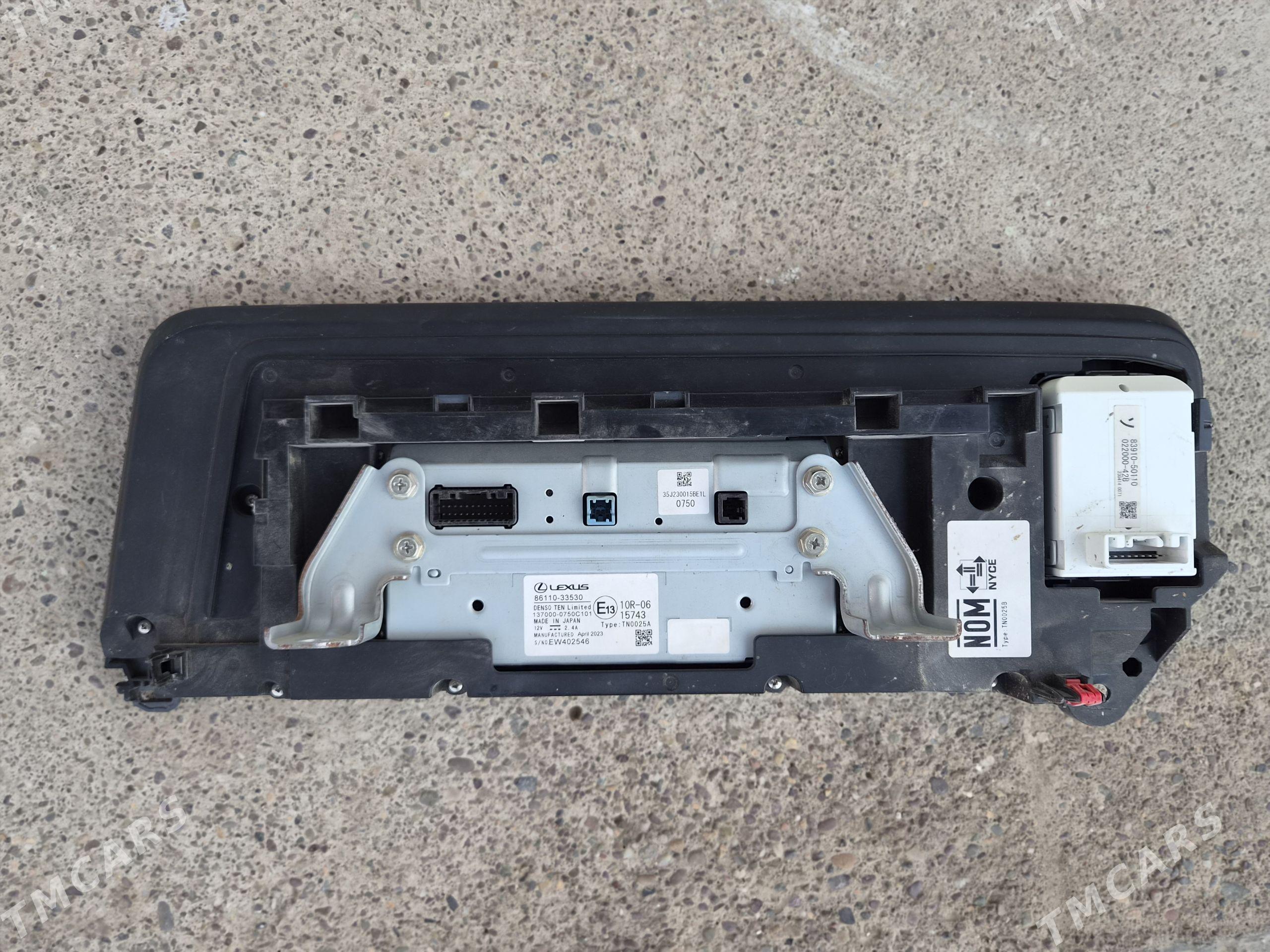 lexus es Monitor 22/24 yyl 3 000 TMT - Байрамали - img 1