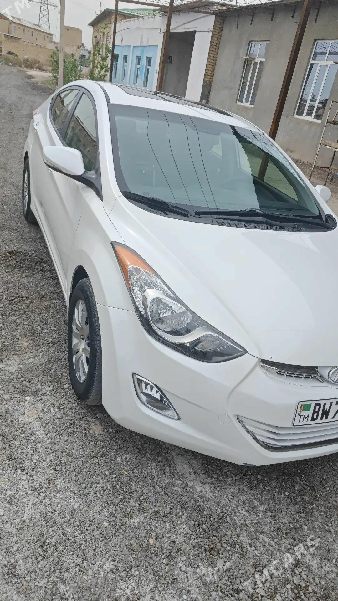 Hyundai Elantra 2012 - 145 000 TMT - Туркменабат - img 1