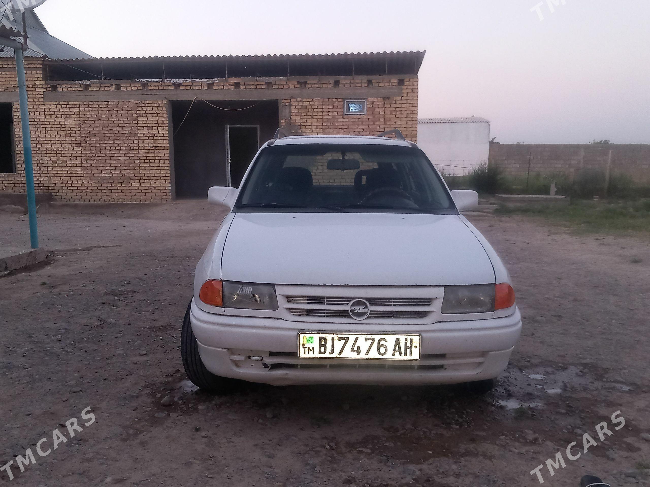 Opel Astra 1992 - 40 000 TMT - Кака - img 1