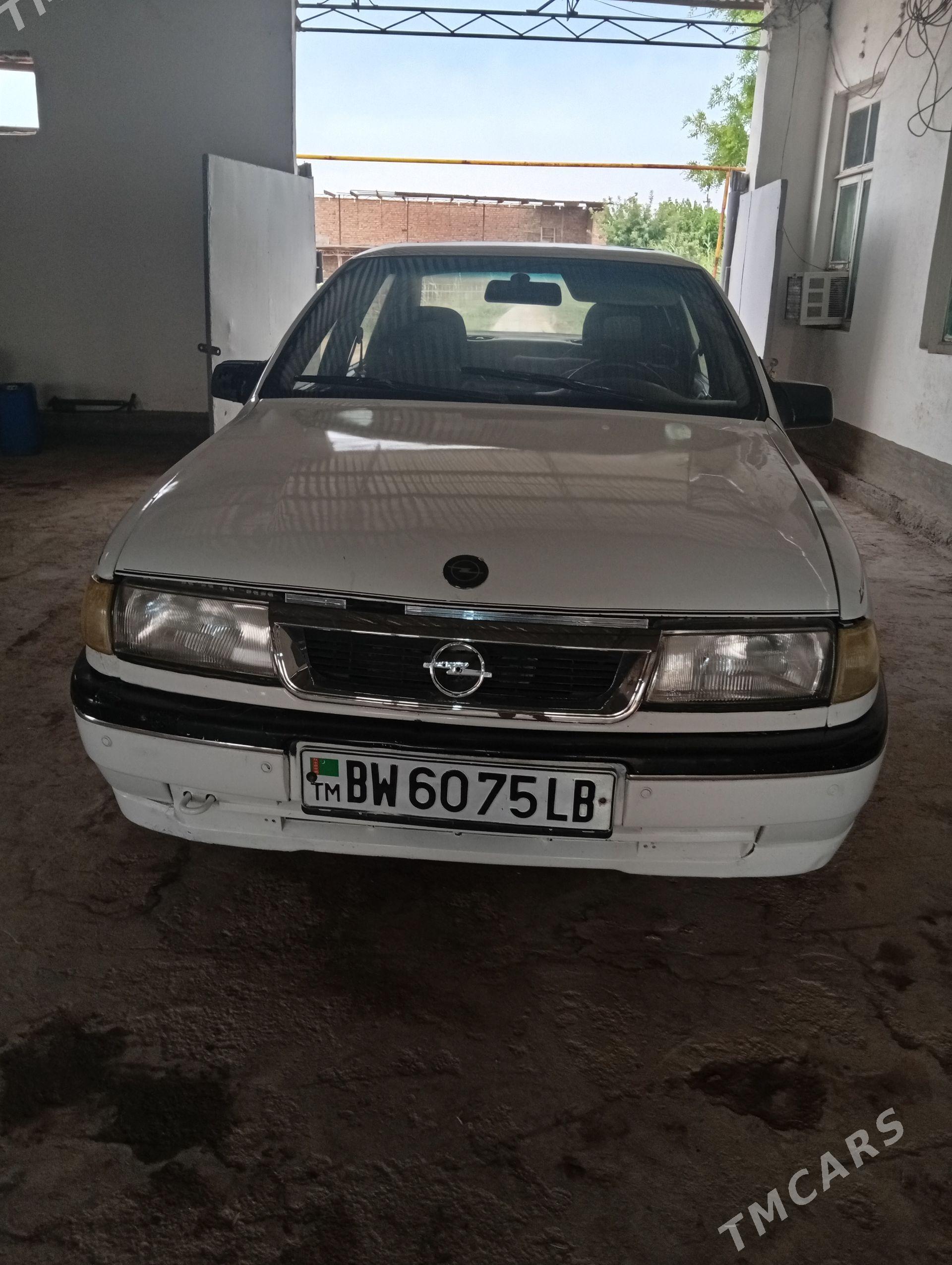 Opel Vectra 1991 - 30 000 TMT - Çärjew - img 1