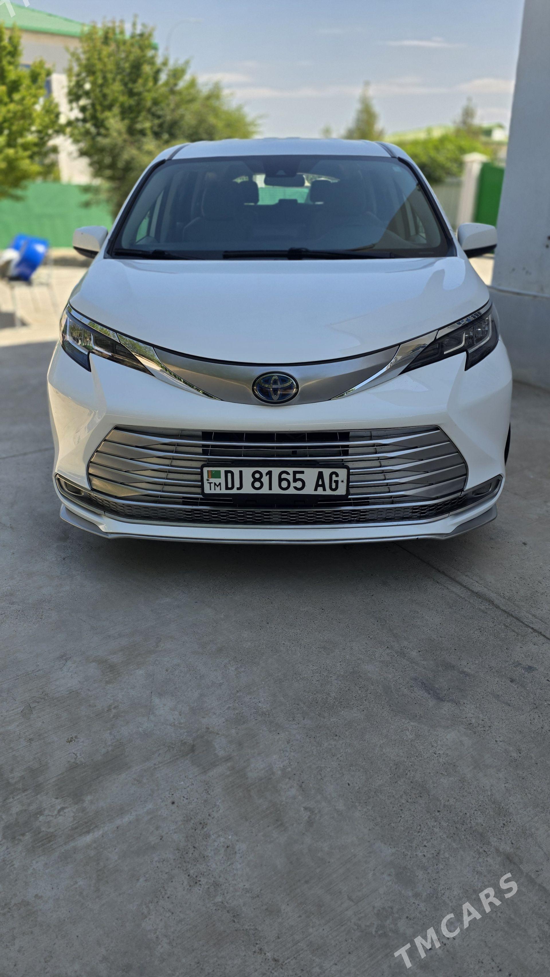 Toyota Sienna 2021 - 500 000 TMT - Ашхабад - img 1
