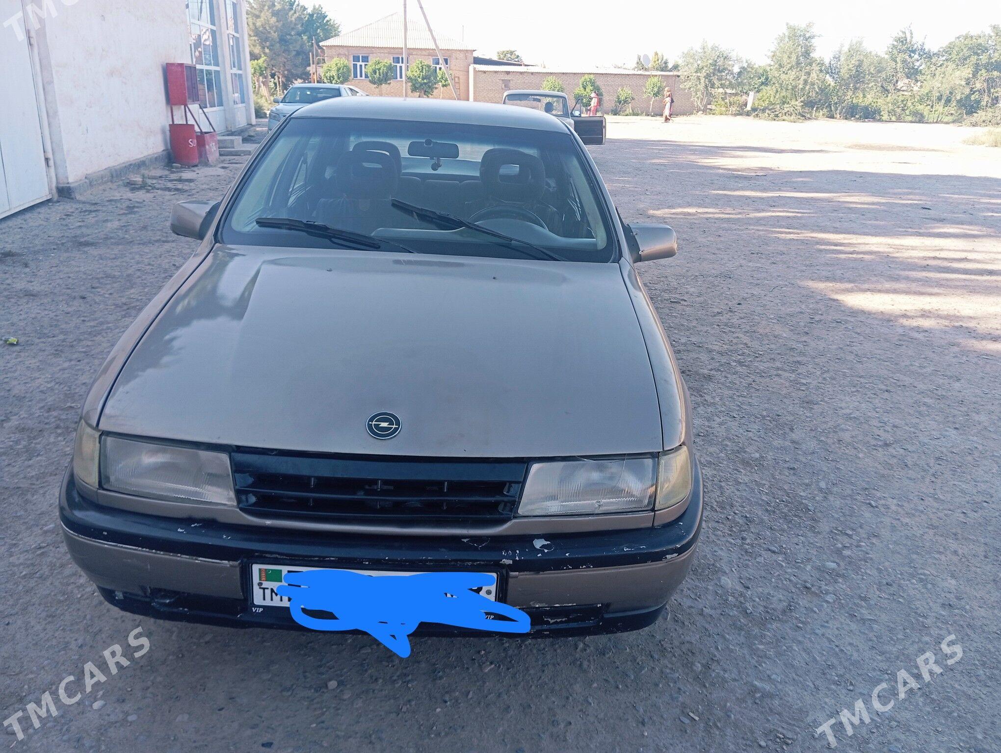 Opel Vectra 1989 - 27 000 TMT - Байрамали - img 1