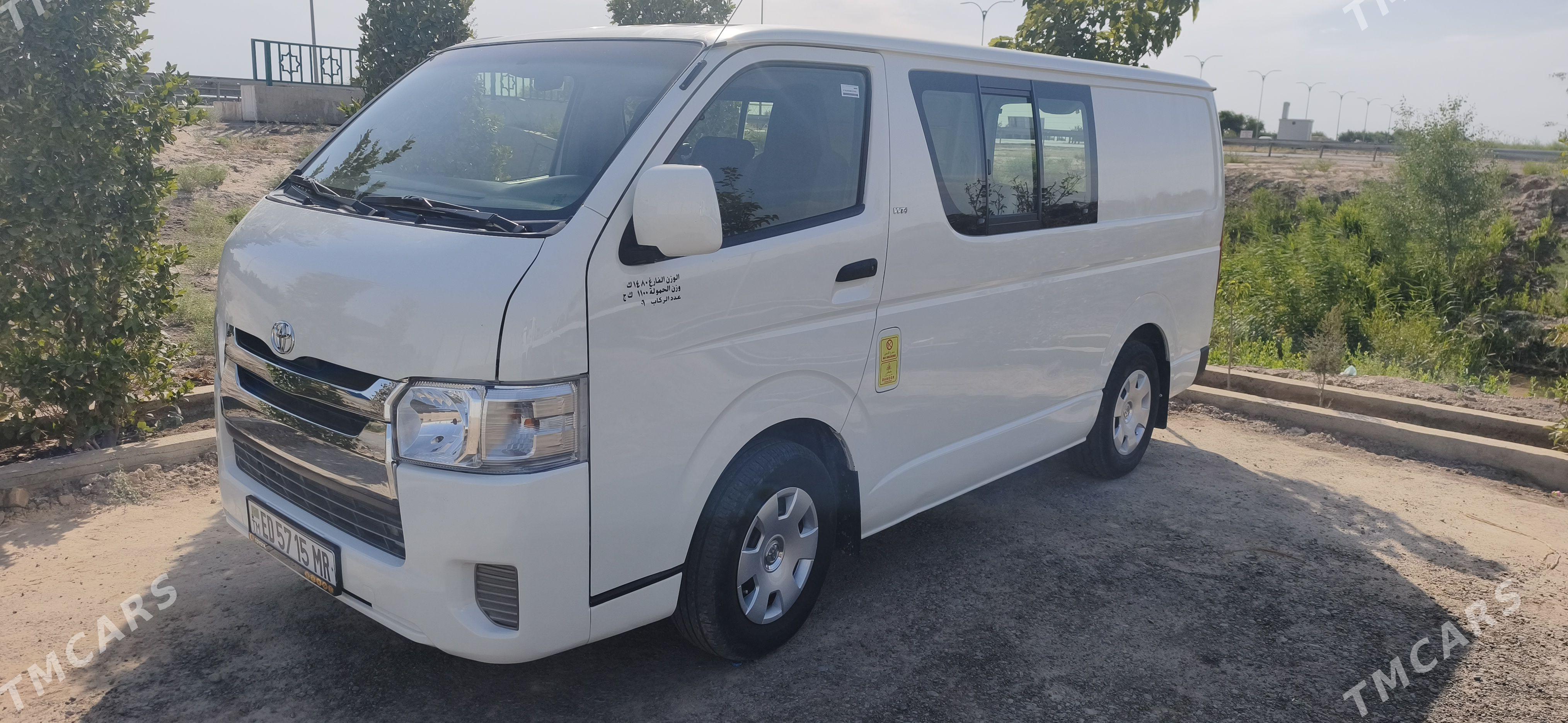 Toyota Hiace 2008 - 300 000 TMT - Мары - img 1