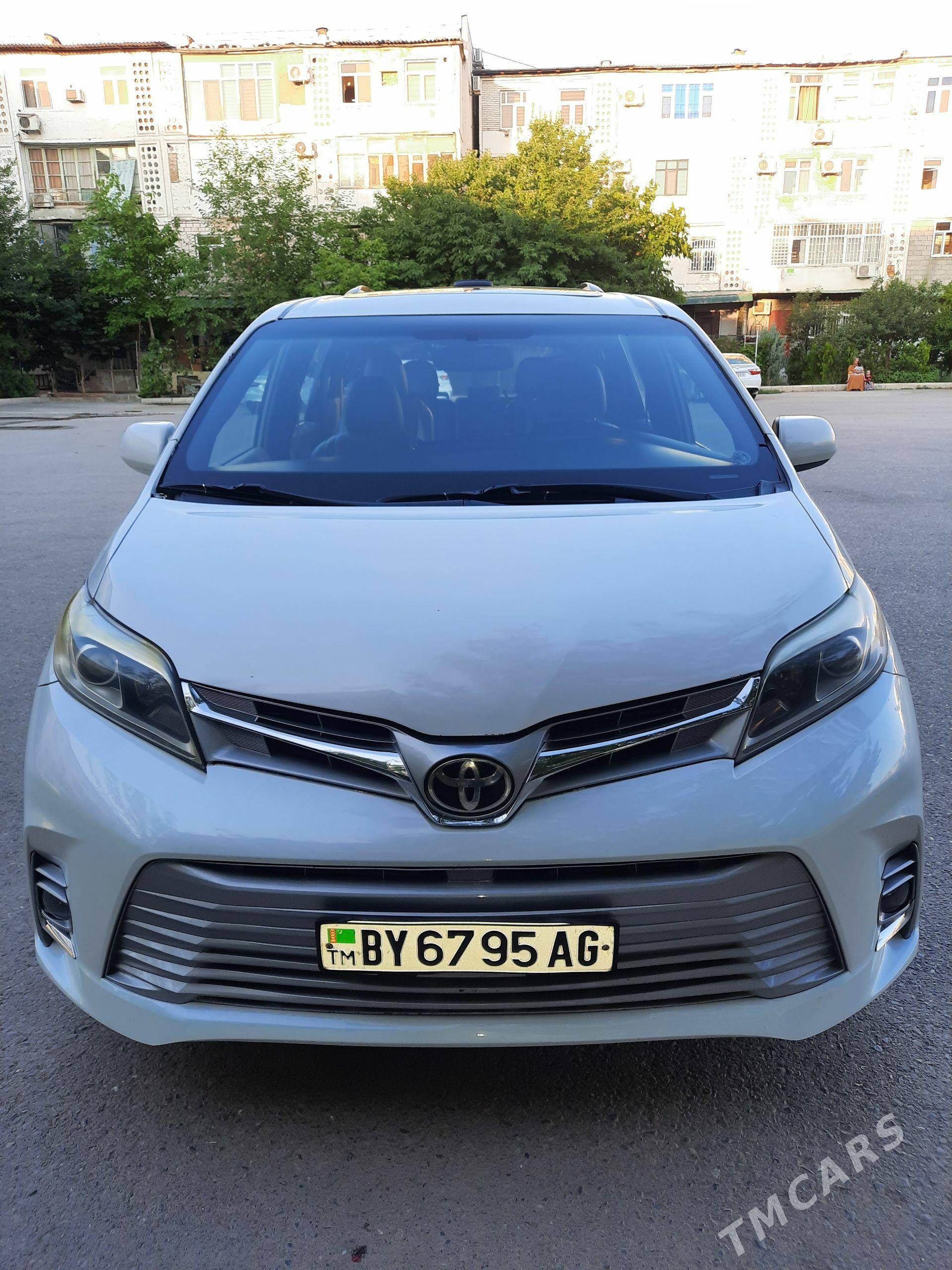 Toyota Sienna 2016 - 350 000 TMT - Ашхабад - img 1