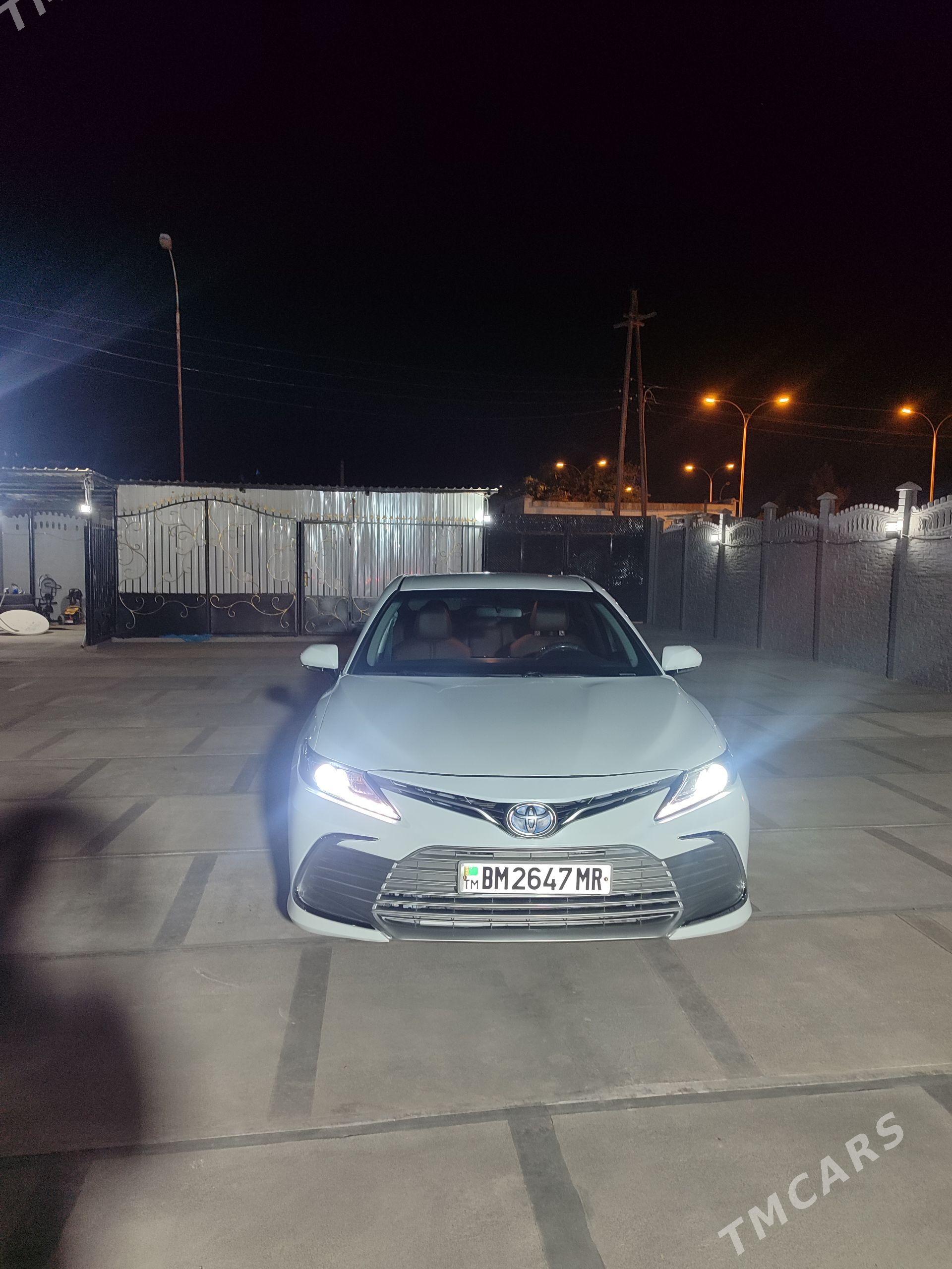 Toyota Camry 2021 - 258 000 TMT - Байрамали - img 1