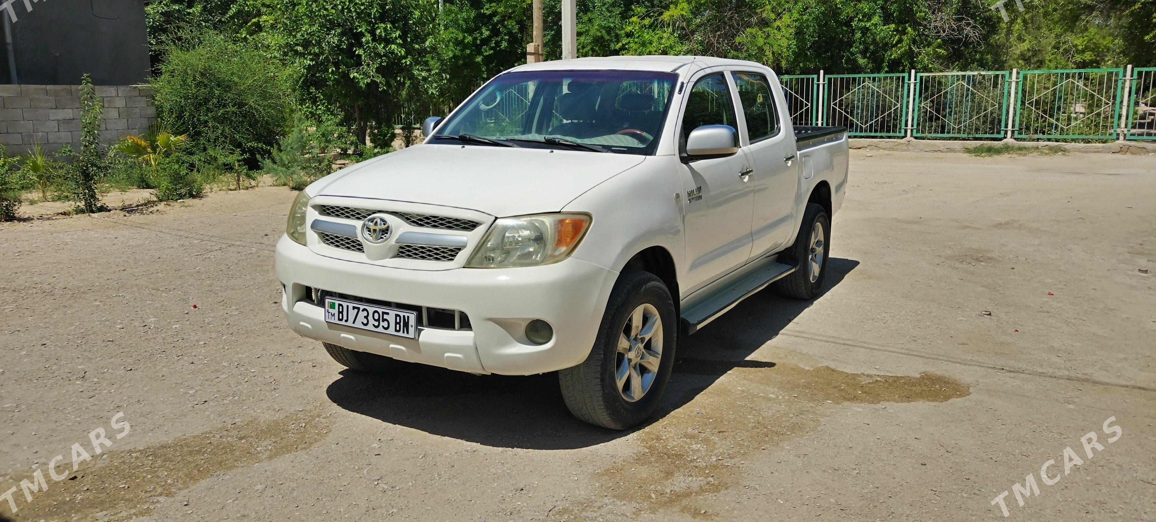 Toyota Hilux 2007 - 220 000 TMT - Balkanabat - img 1