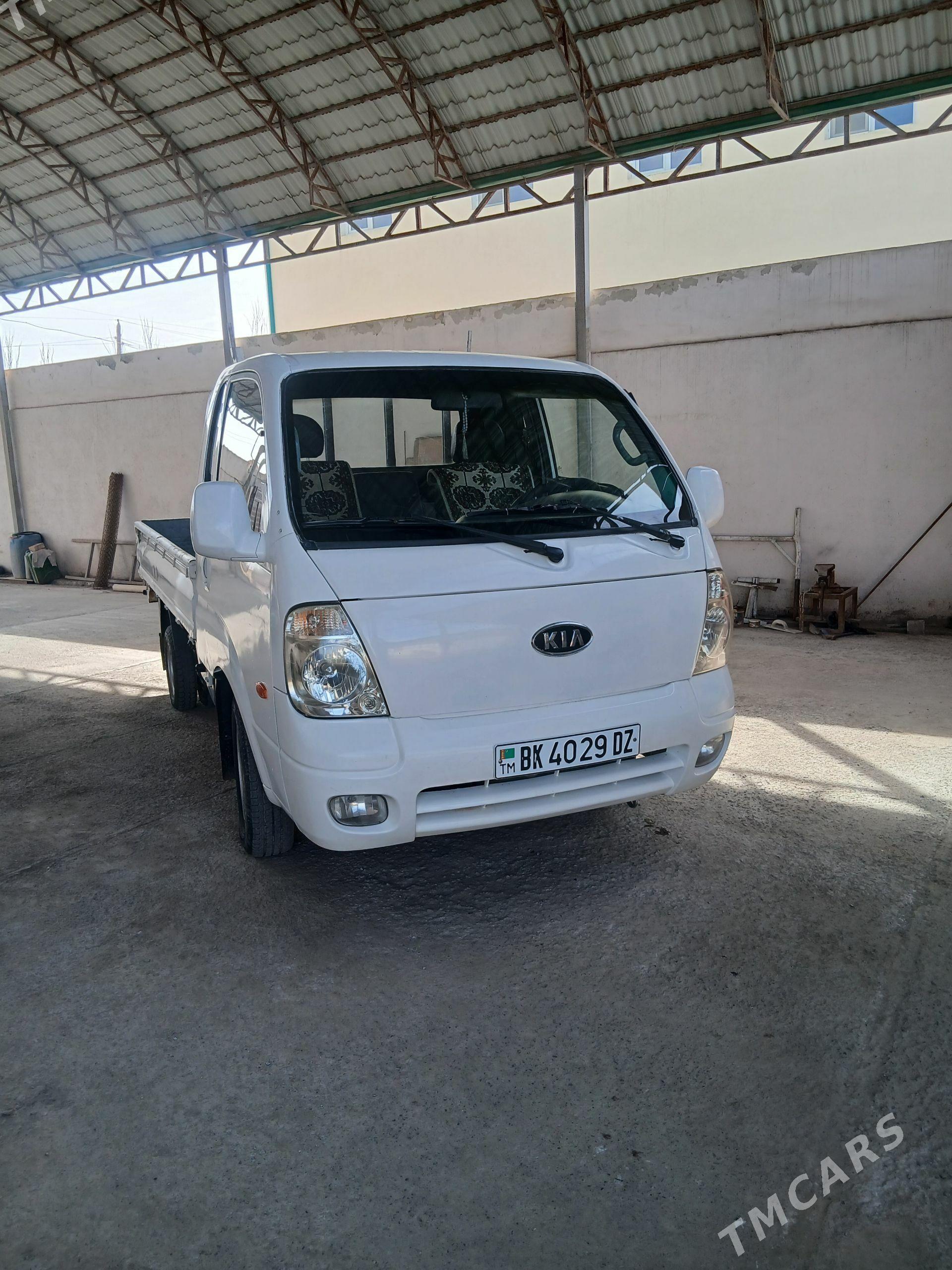 Kia Bongo 2005 - 150 000 TMT - Gurbansoltan Eje - img 1