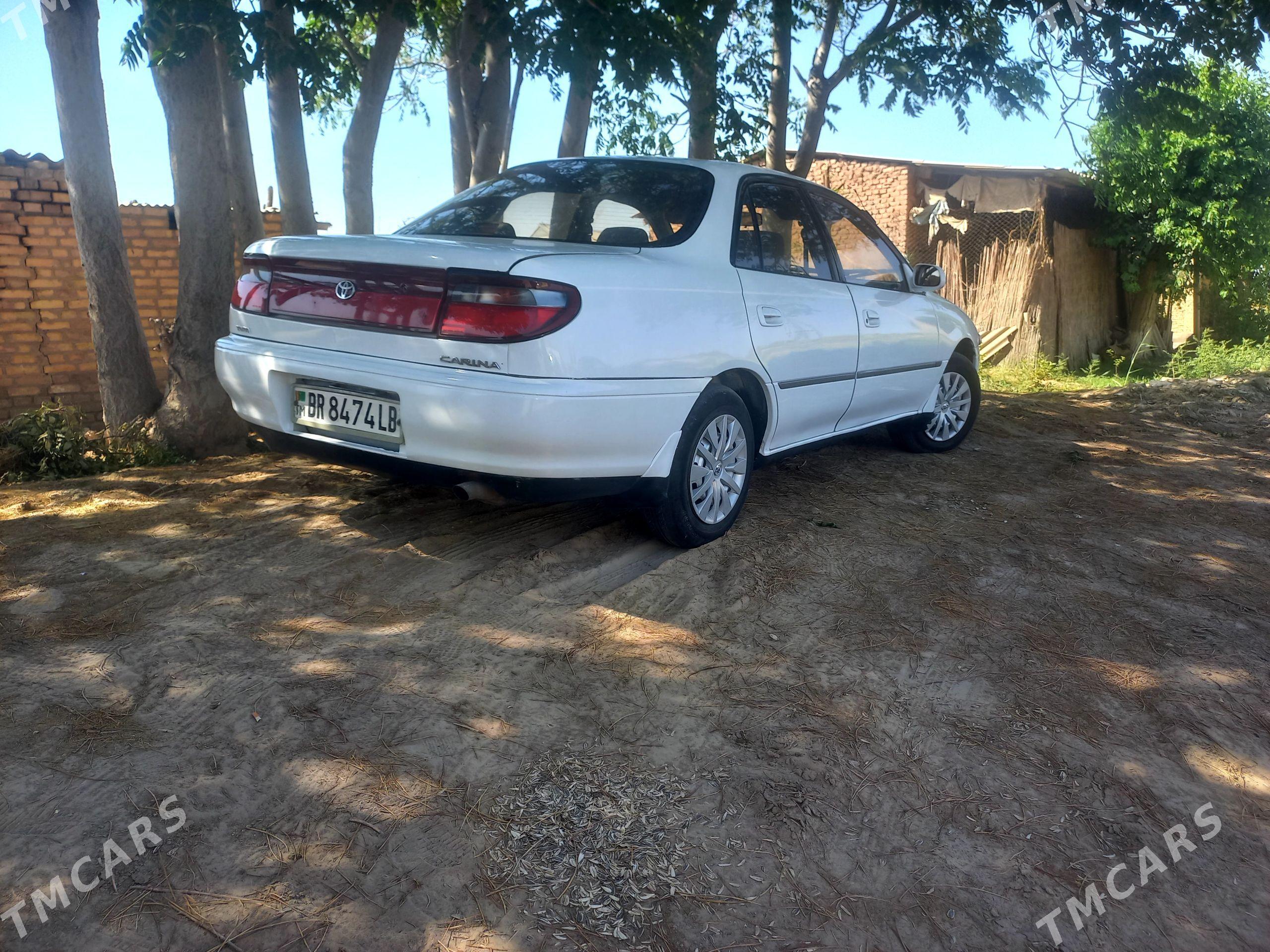Toyota Carina 1995 - 65 000 TMT - Garabekewül - img 1