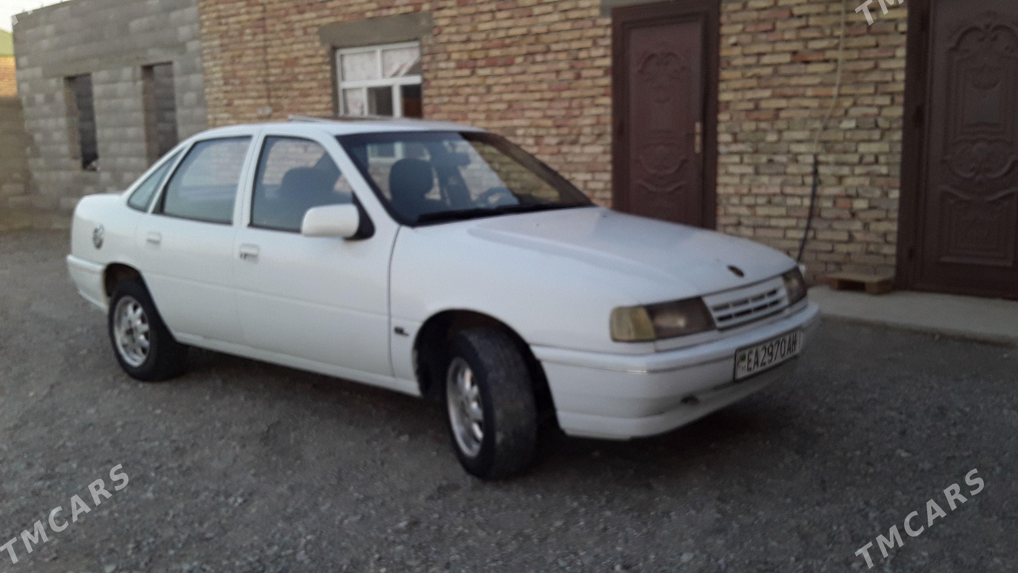 Opel Vectra 1991 - 36 000 TMT - Bäherden - img 1