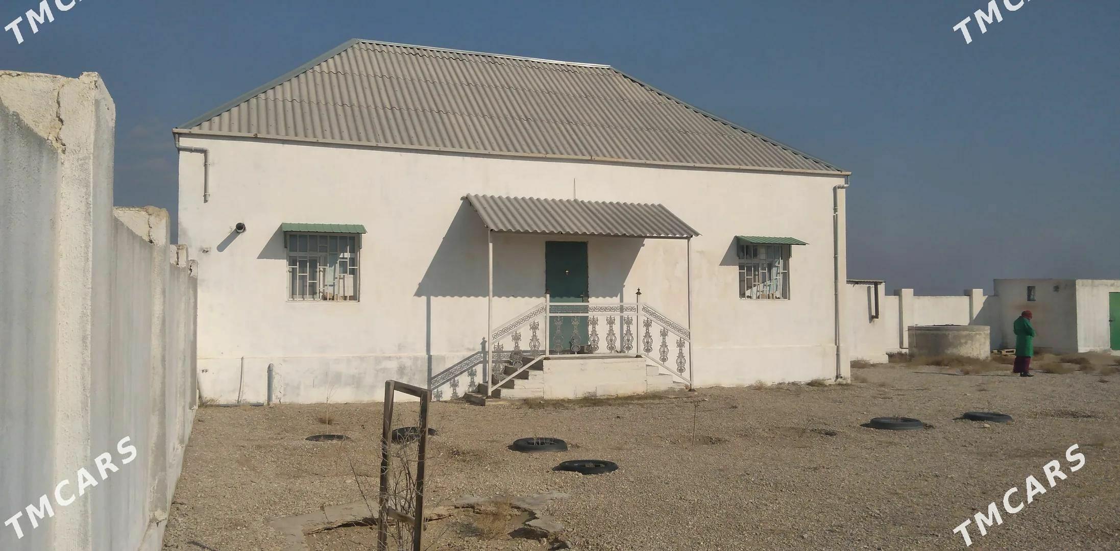 Kerwen 3 jaÿ - Balkanabat - img 1