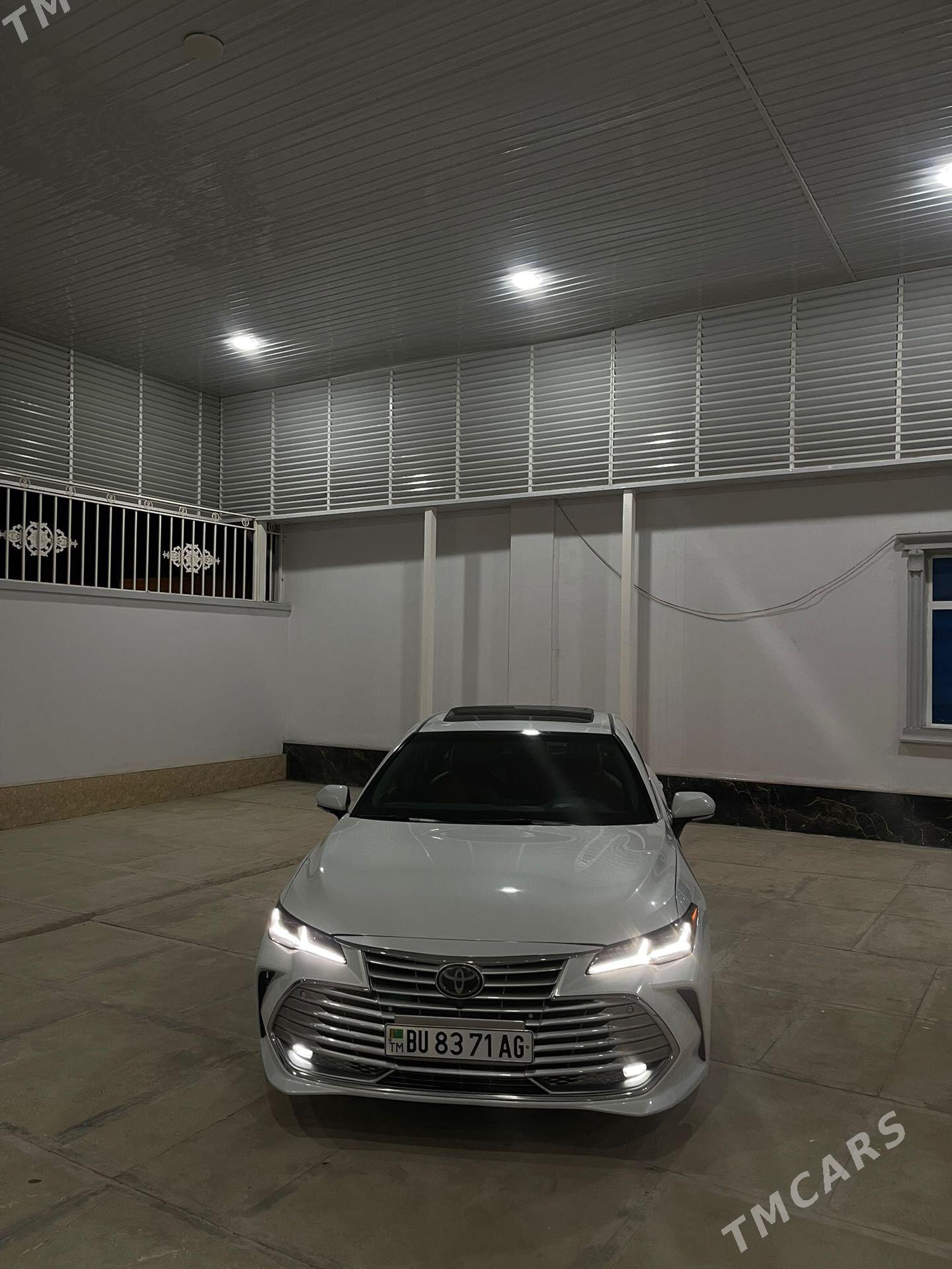 Toyota Avalon 2019 - 450 000 TMT - Garadamak - img 1