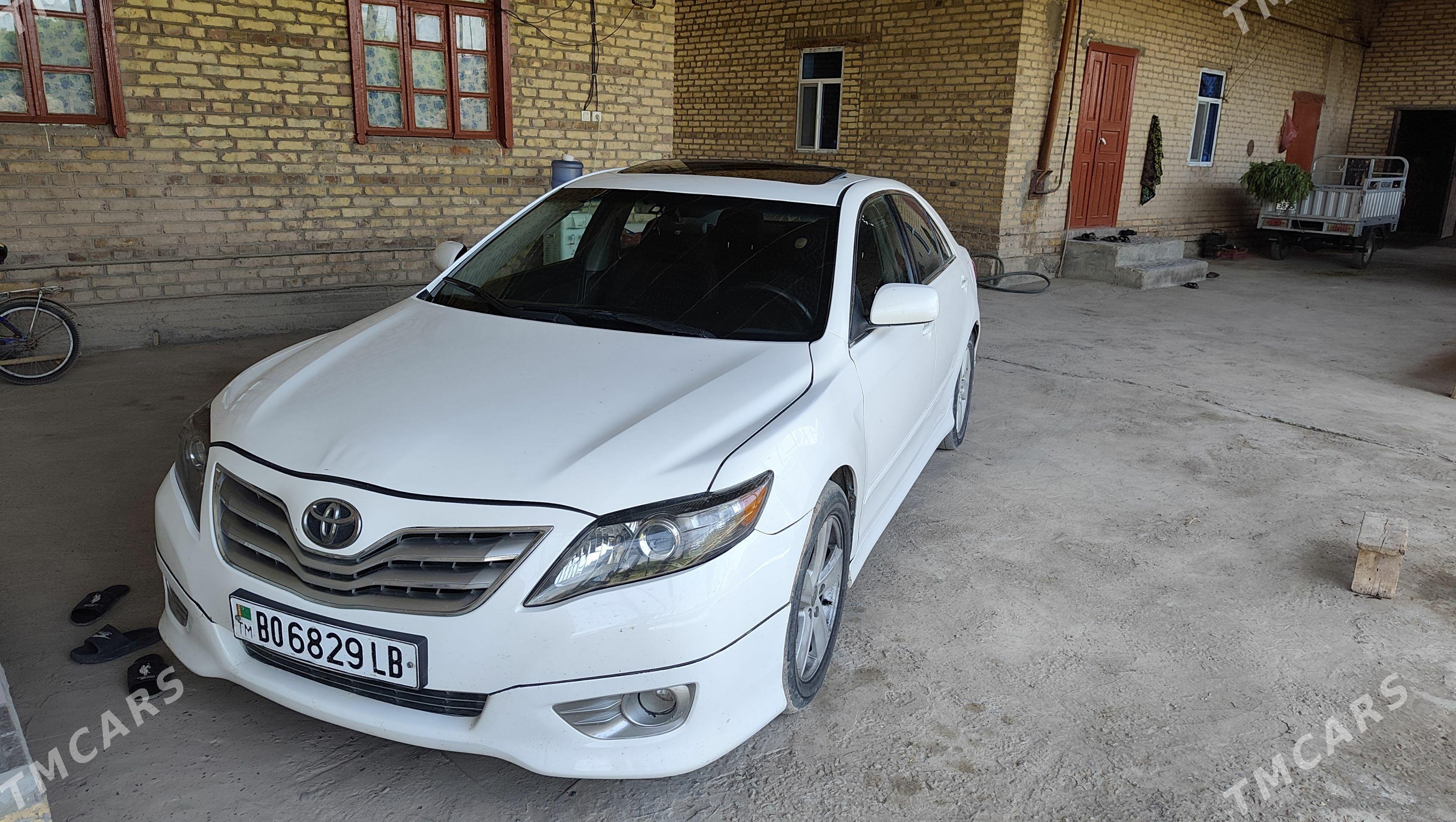 Toyota Camry 2008 - 190 000 TMT - Чарджоу - img 1
