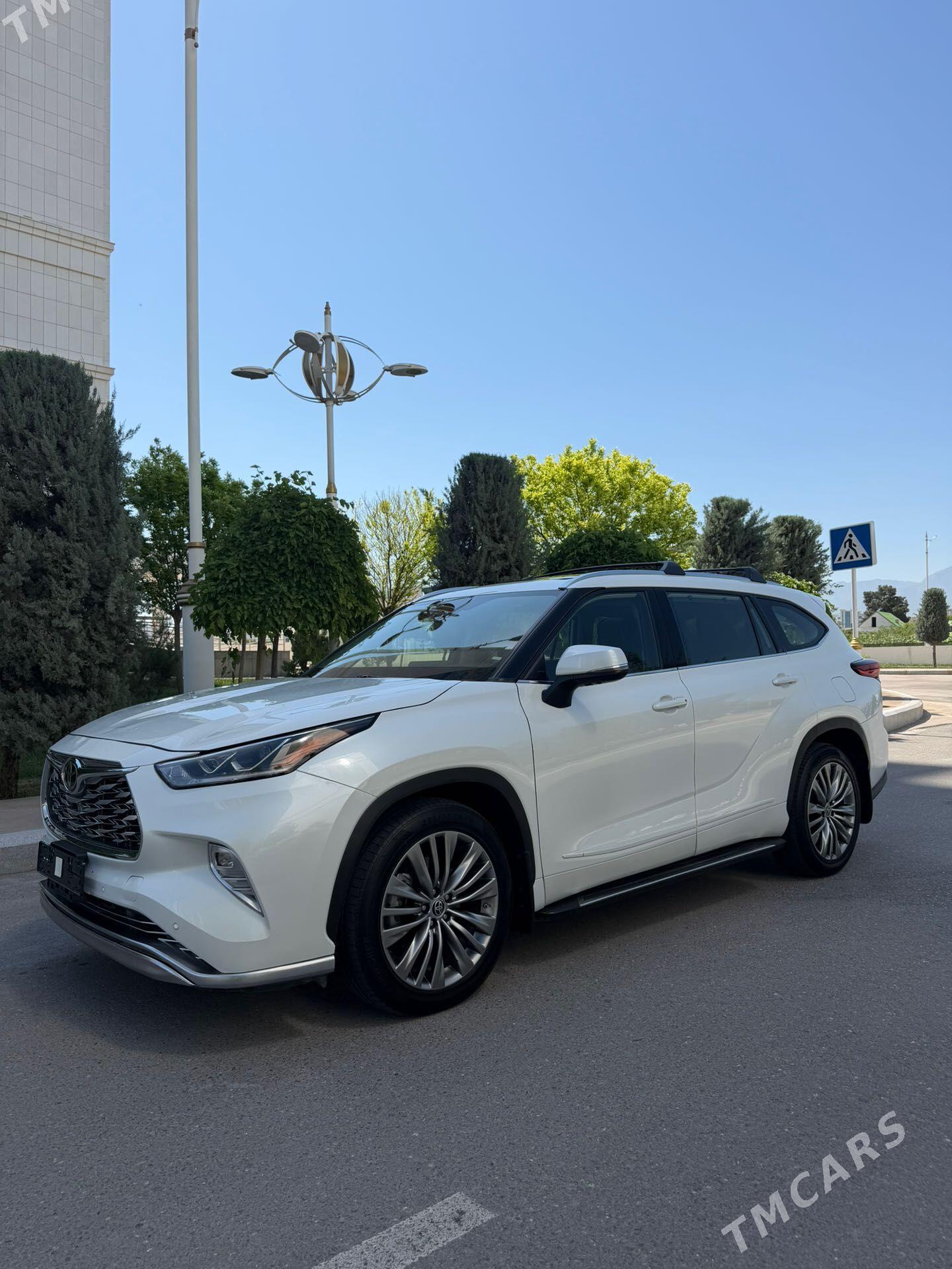 Toyota Highlander 2022 - 620 000 TMT - Aşgabat - img 1
