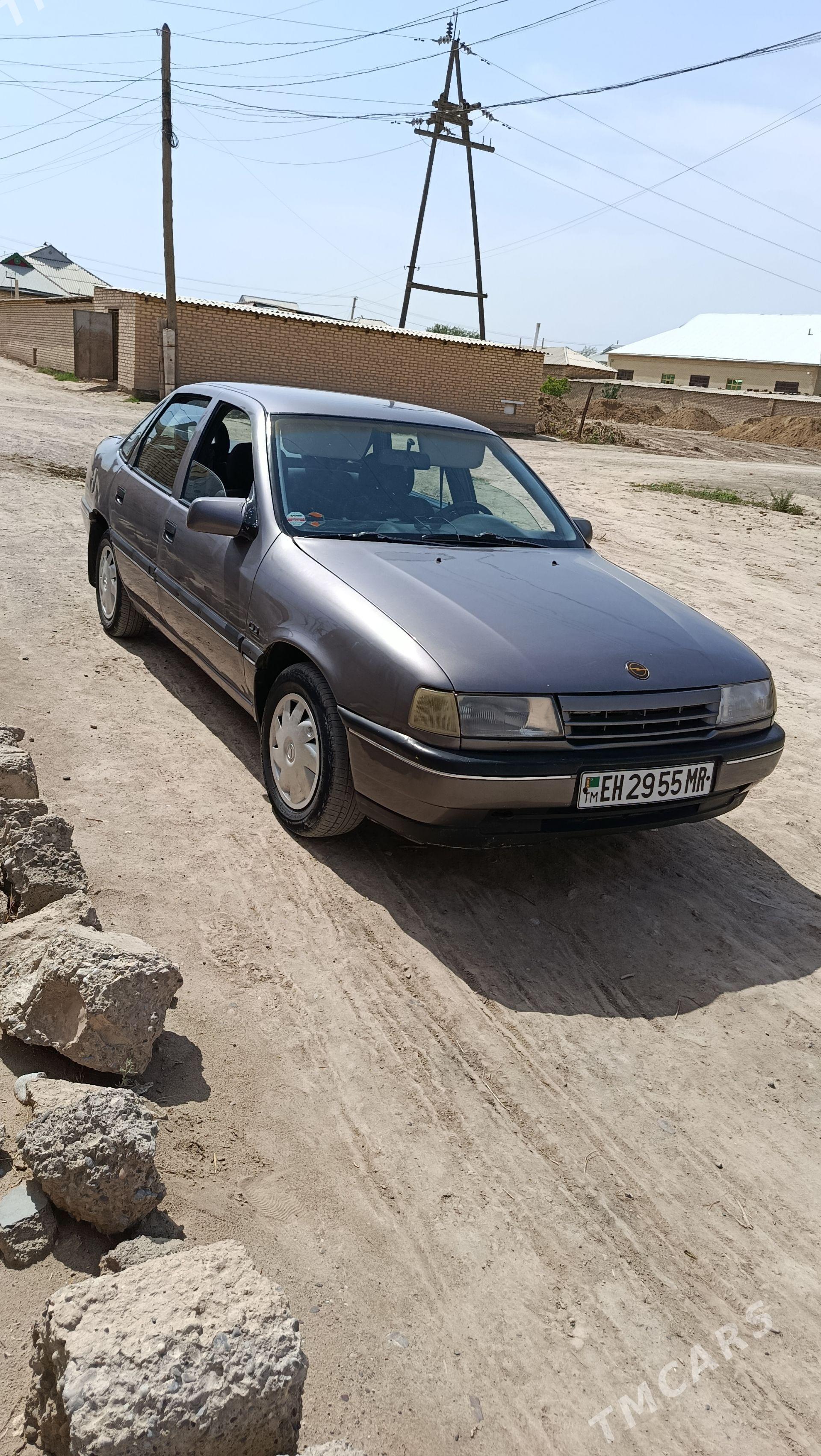 Opel Vectra 1988 - 50 000 TMT - Murgap - img 1