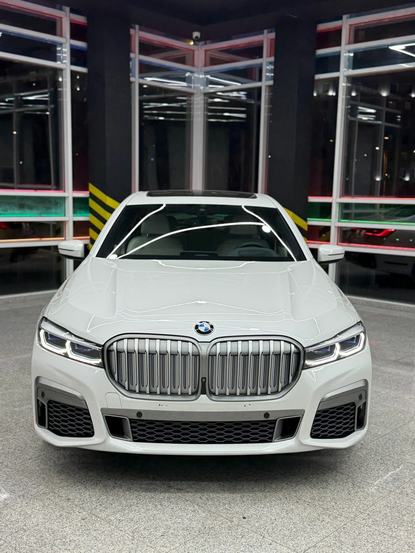 BMW 740 2021 - 999 000 TMT - Ашхабад - img 1