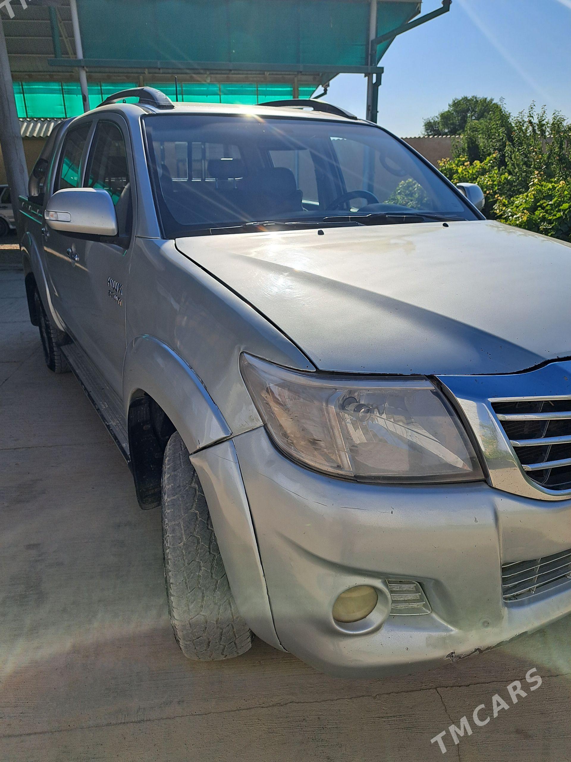 Toyota Hilux 2013 - 250 000 TMT - Kaka - img 1