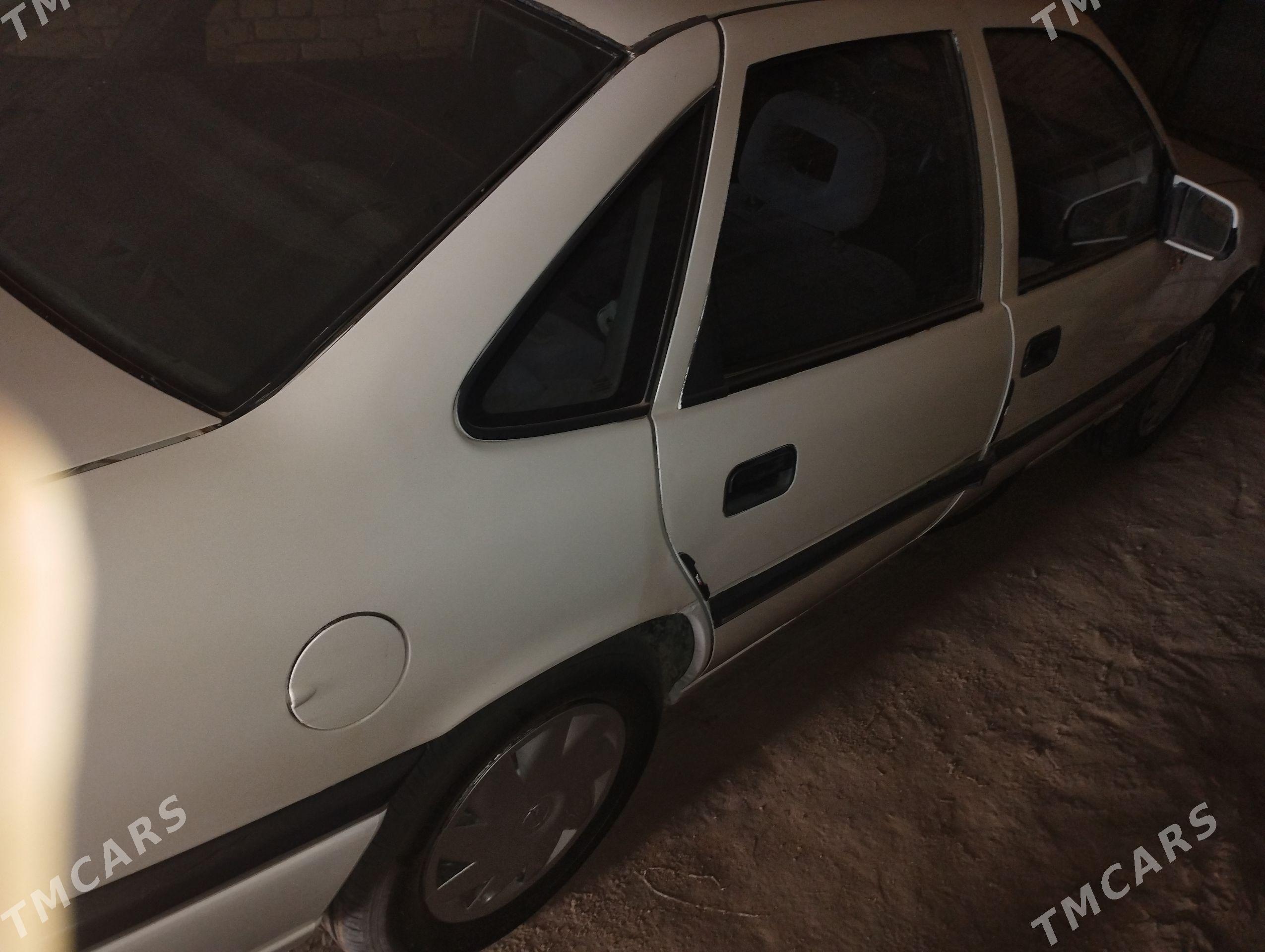 Opel Vectra 1992 - 50 000 TMT - Daşoguz - img 1
