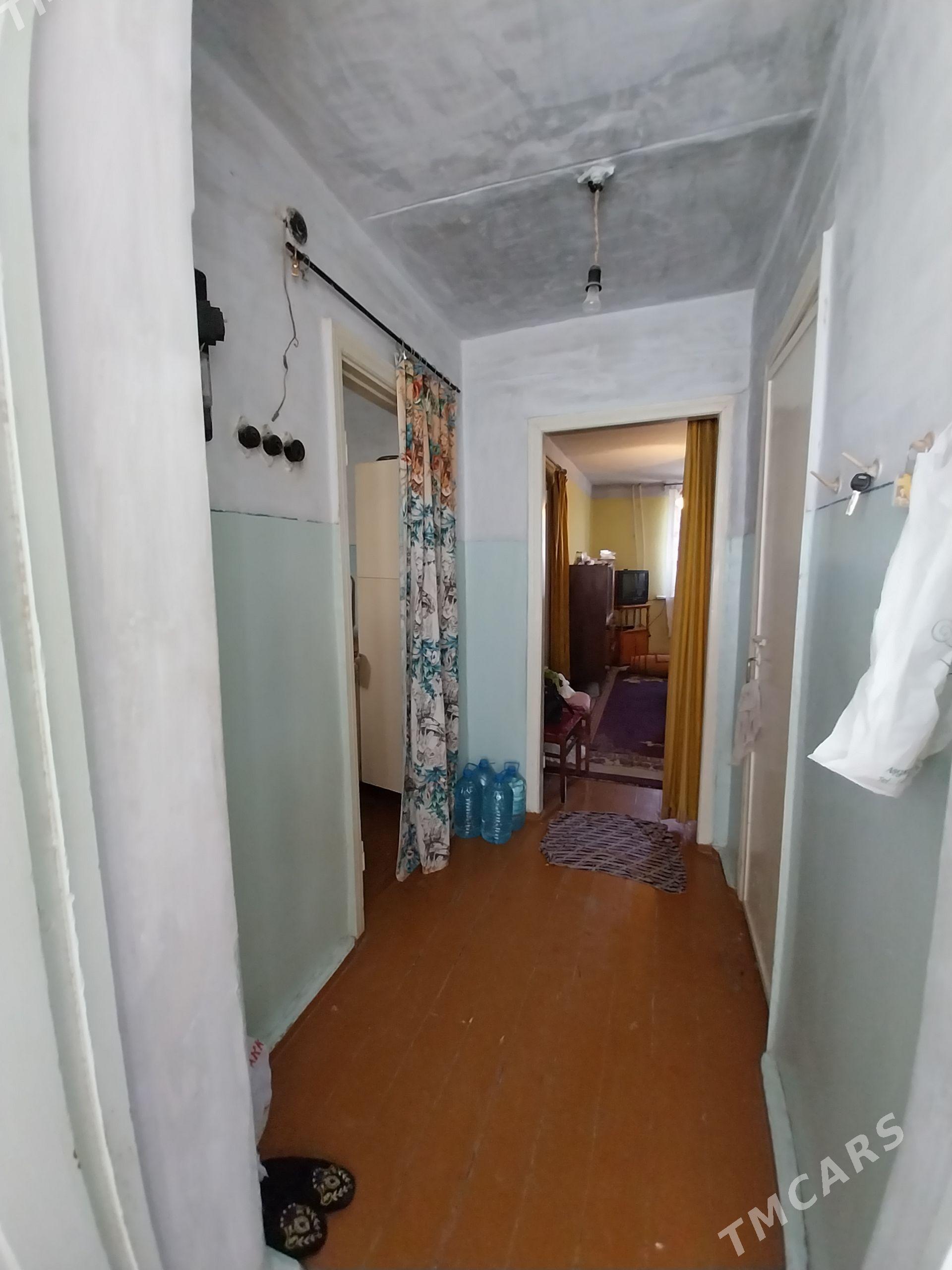 Asuda Emläk 2etaž 2 komnat - Balkanabat - img 1