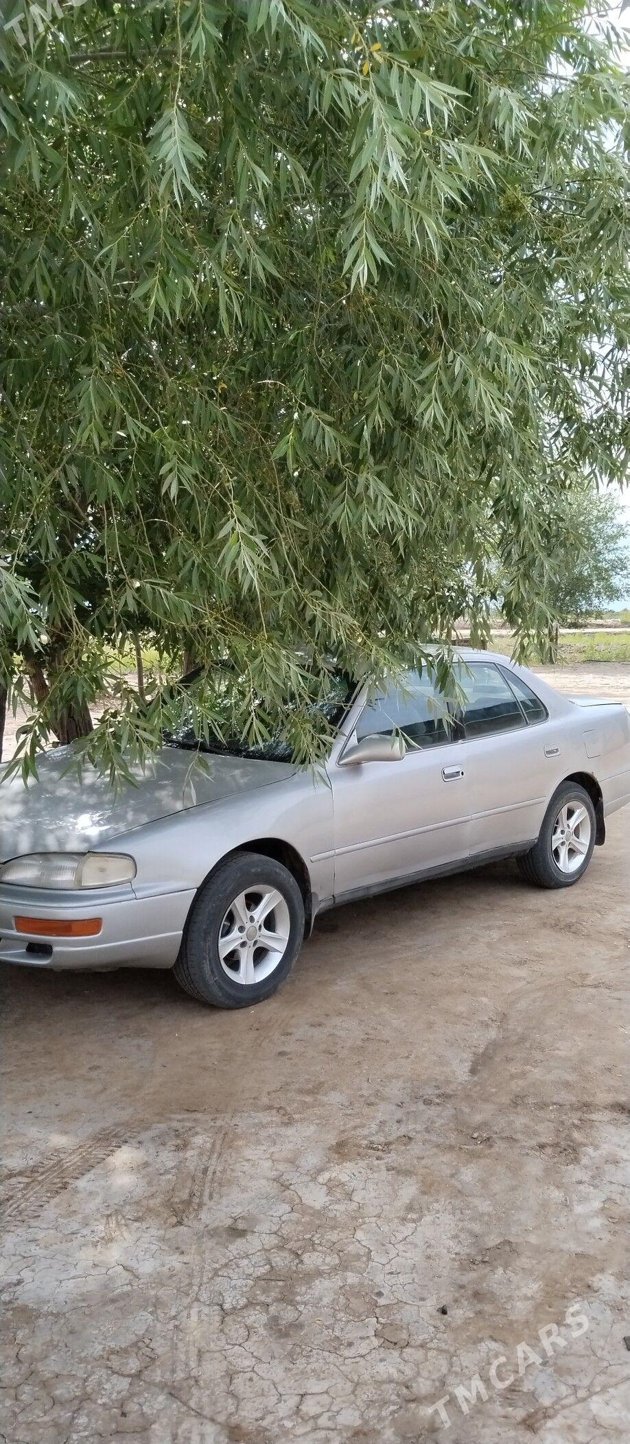 Toyota Camry 1993 - 87 000 TMT - етр. Туркменбаши - img 1