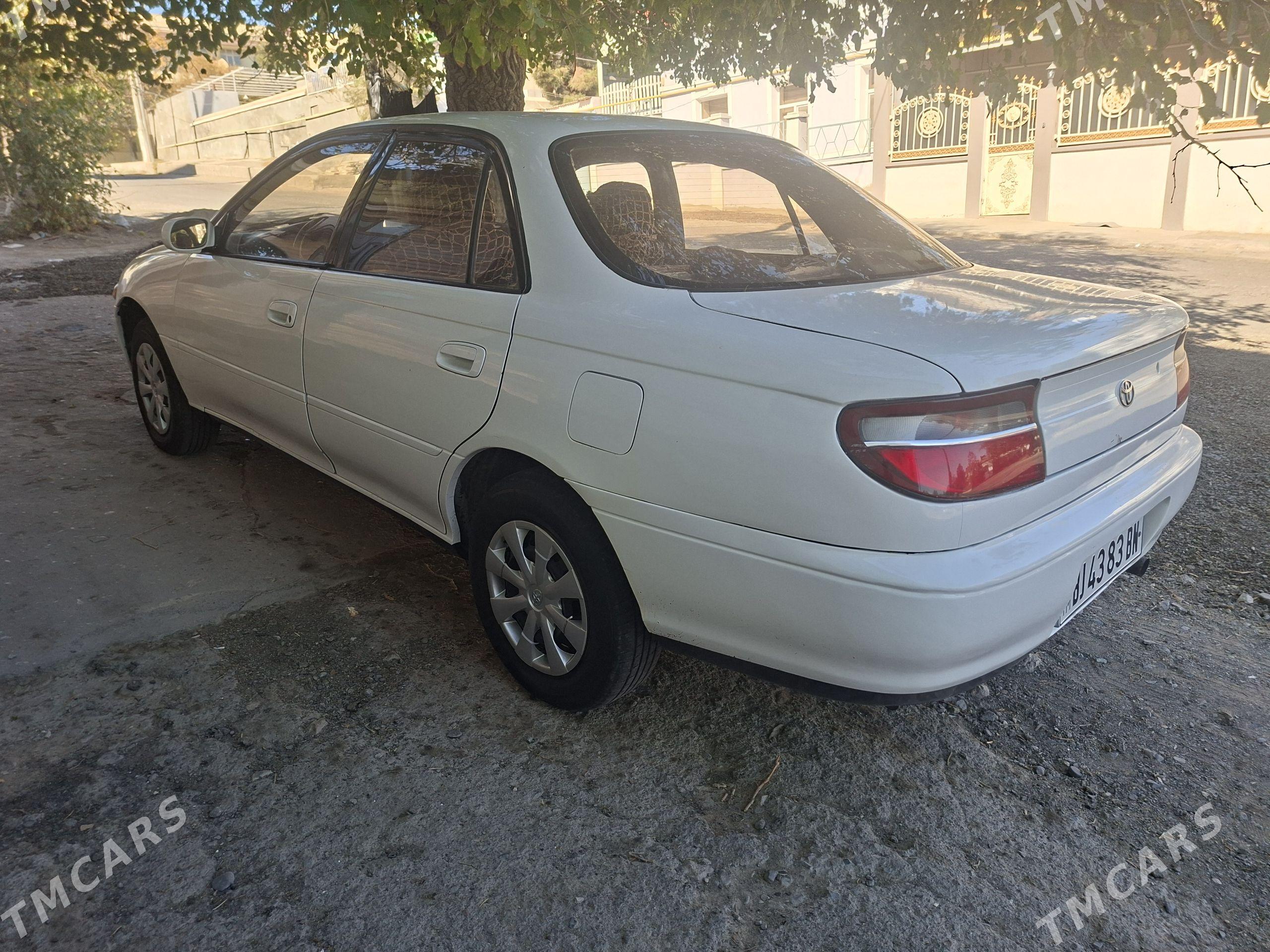 Toyota Carina 1995 - 70 000 TMT - Туркменбаши - img 1