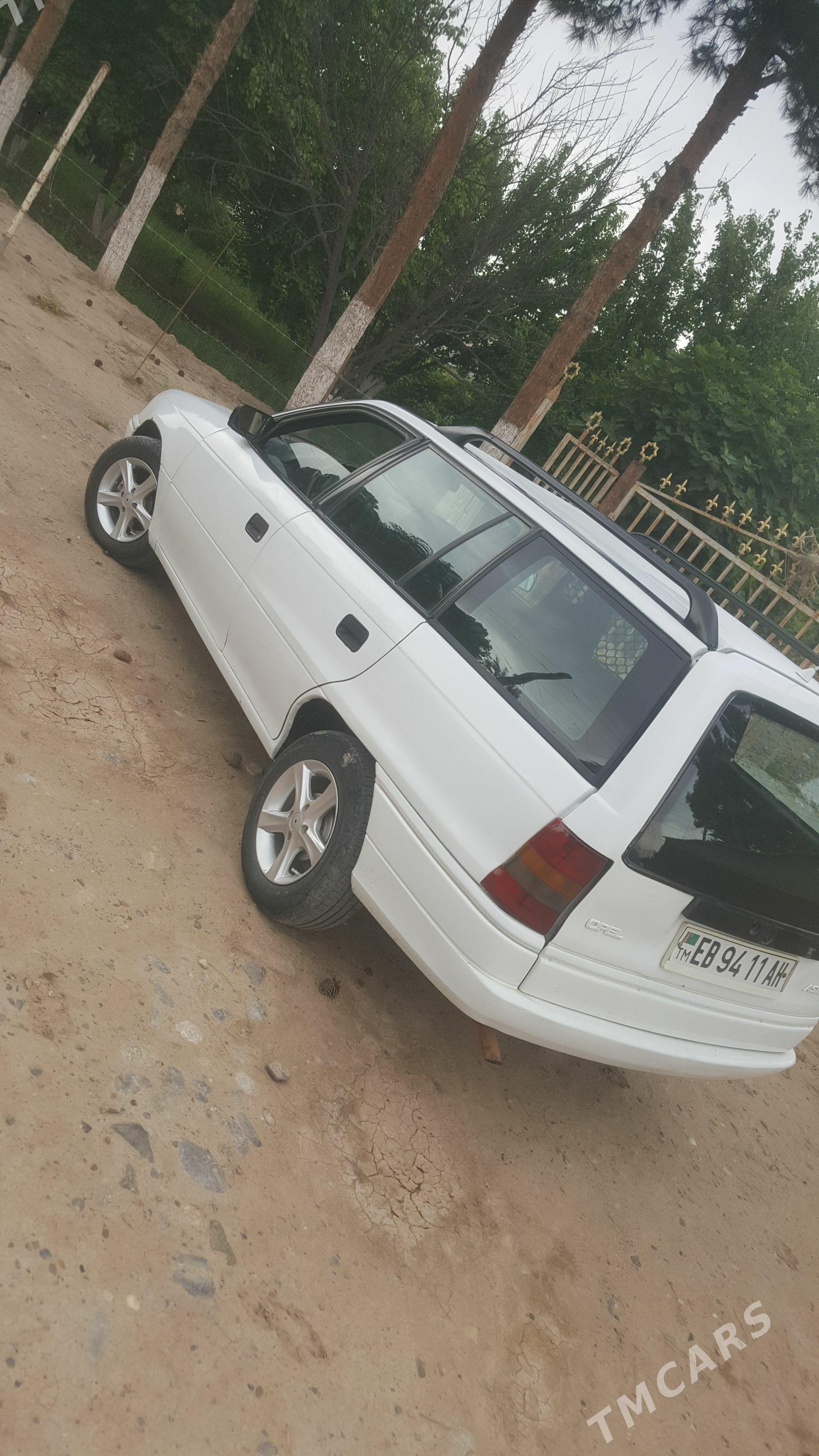 Opel Astra 1995 - 38 000 TMT - Sarahs - img 1
