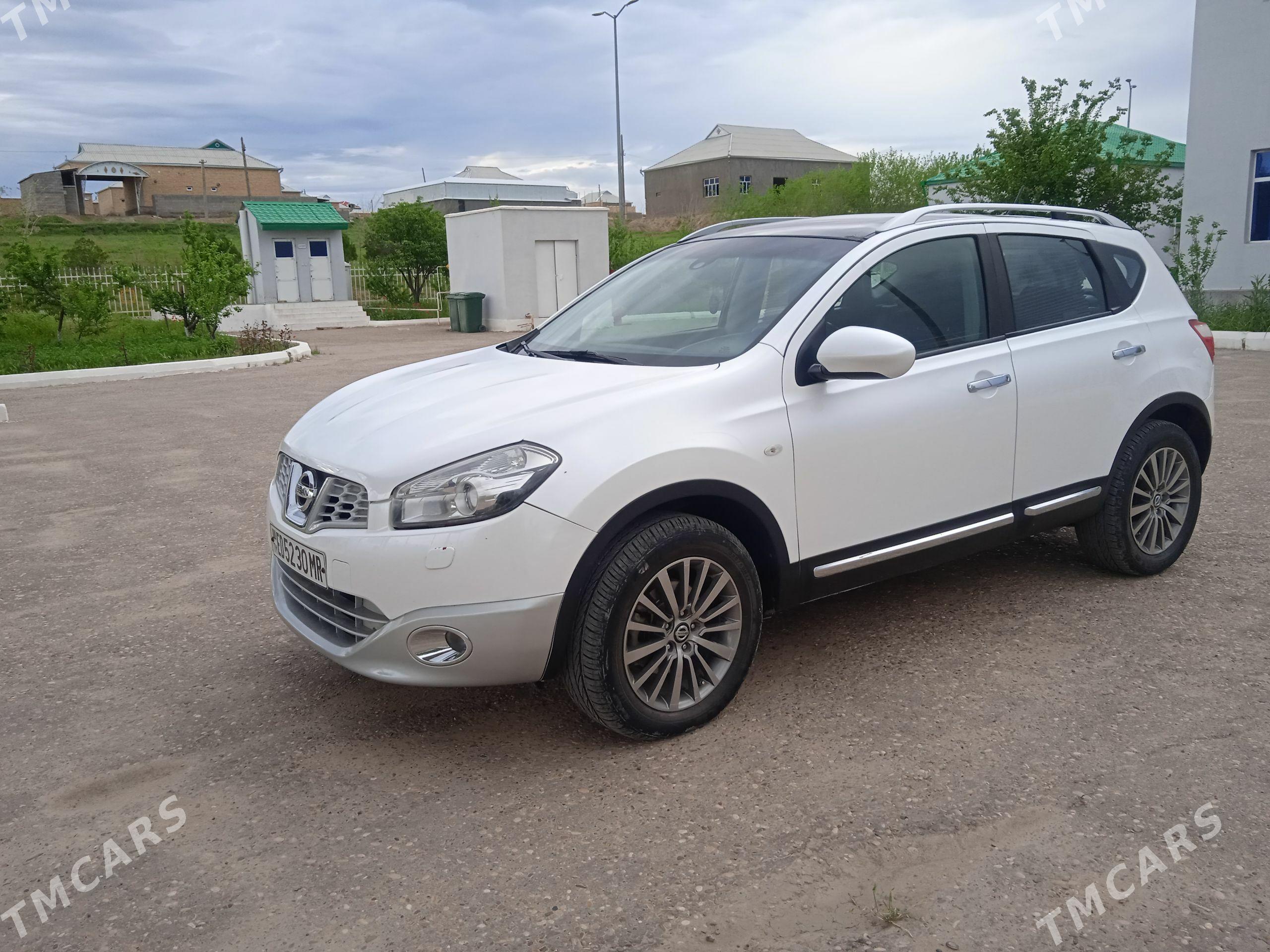 Nissan Qashqai 2013 - 220 000 TMT - Тагтабазар - img 1